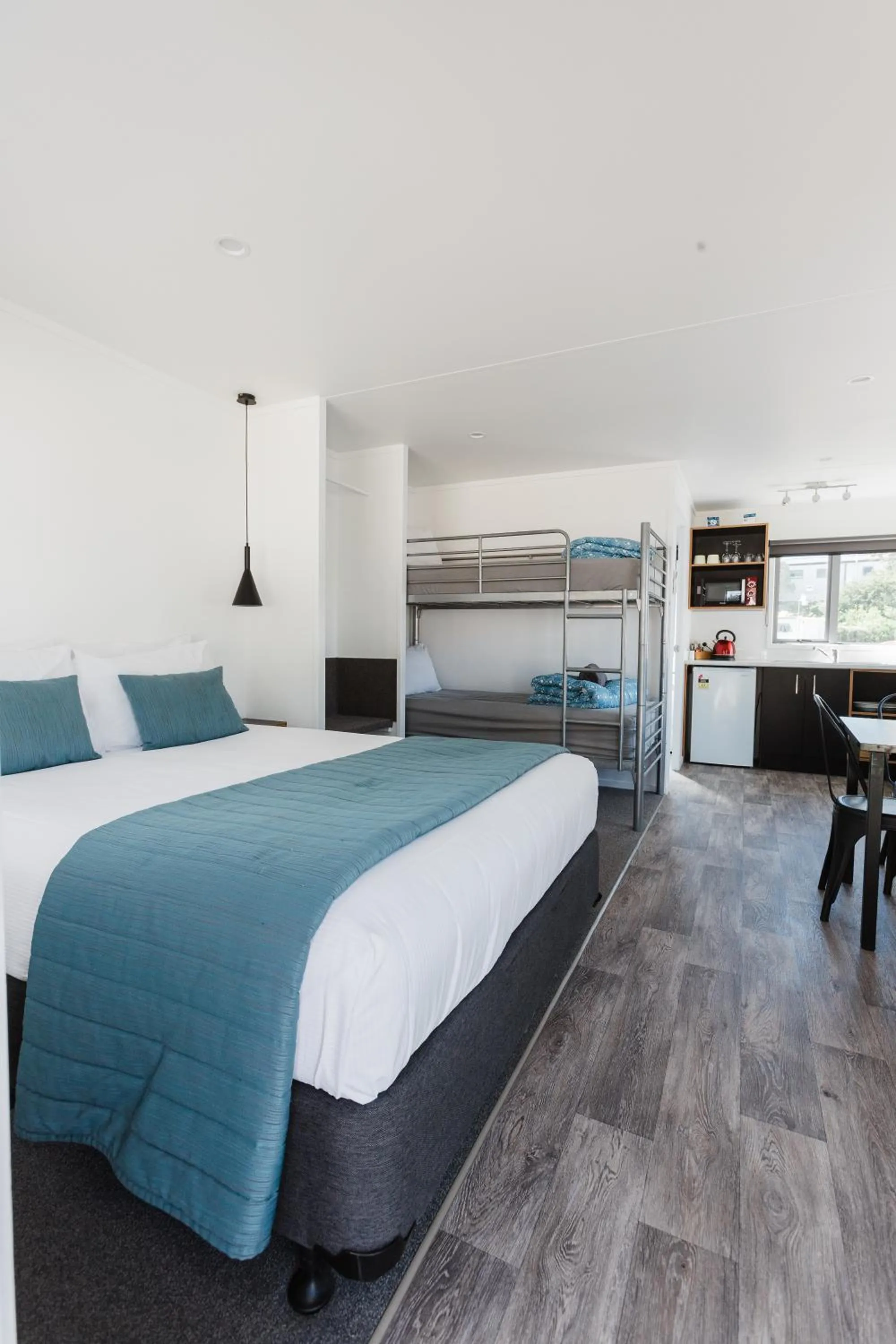 Bed in Napier Beach TOP 10 Holiday Park & Motels