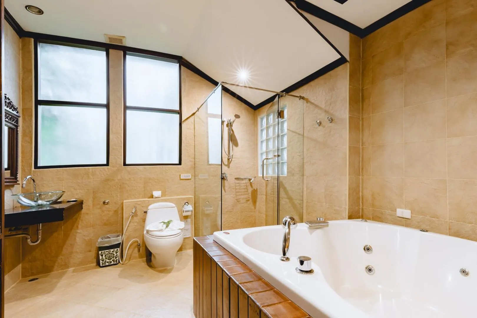 Bath in Khaolak Palm Beach Resort