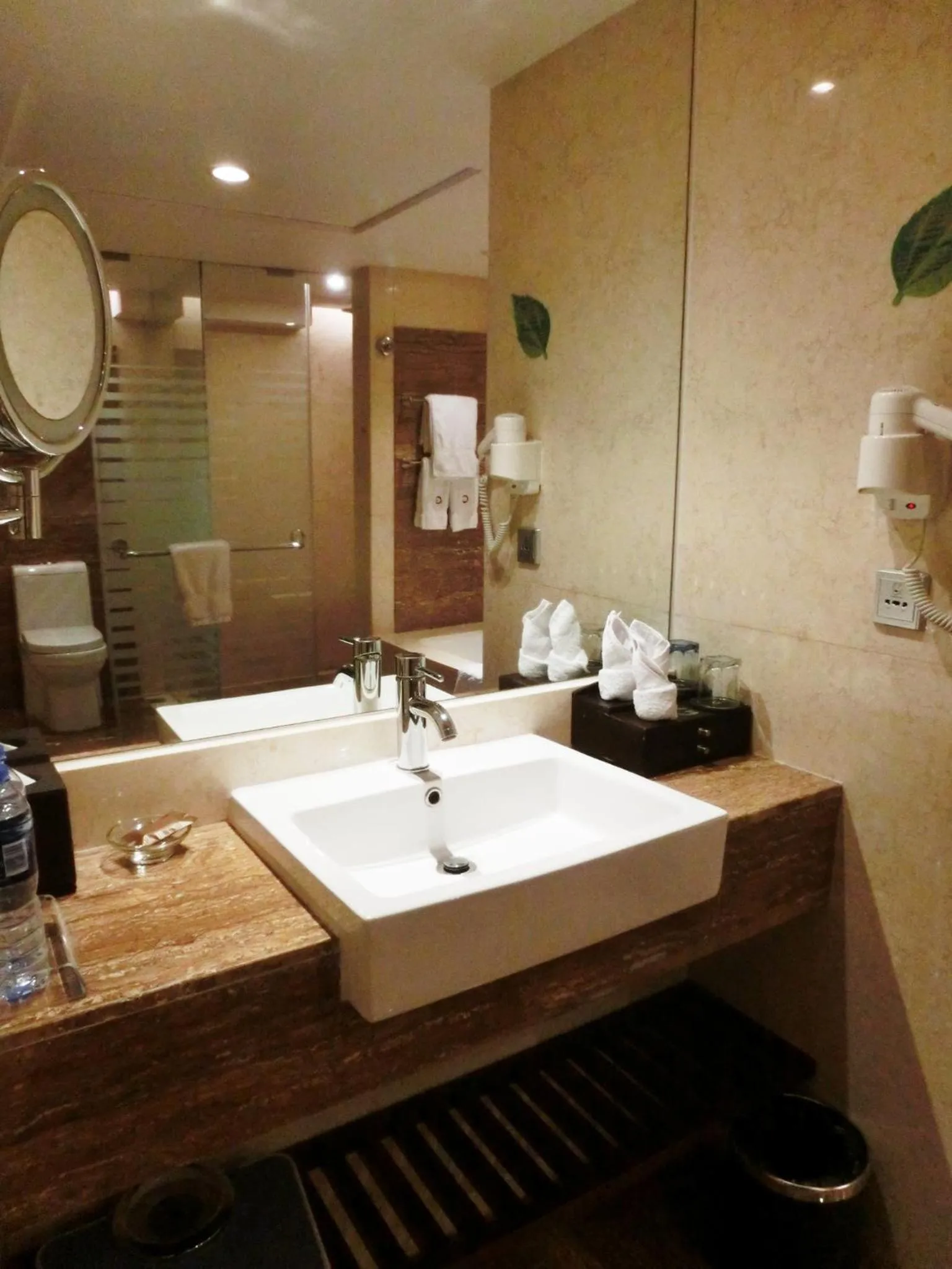 Decorative detail in Guangzhou Good International Hotel