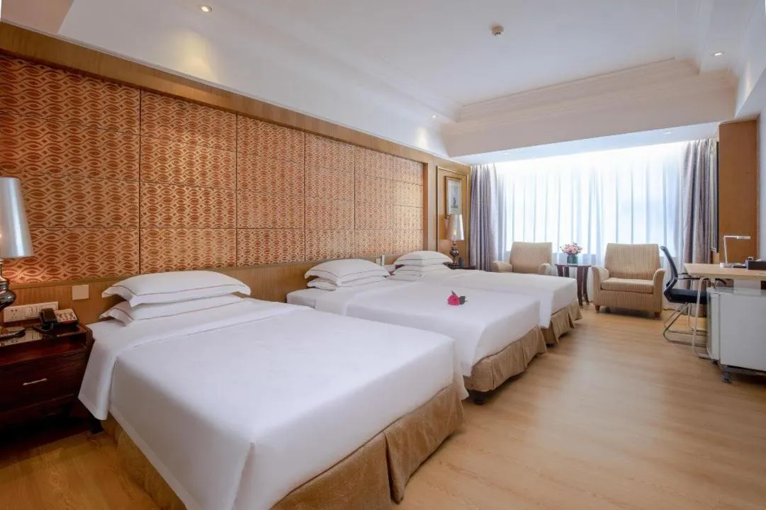 Bed in Guangzhou Good International Hotel