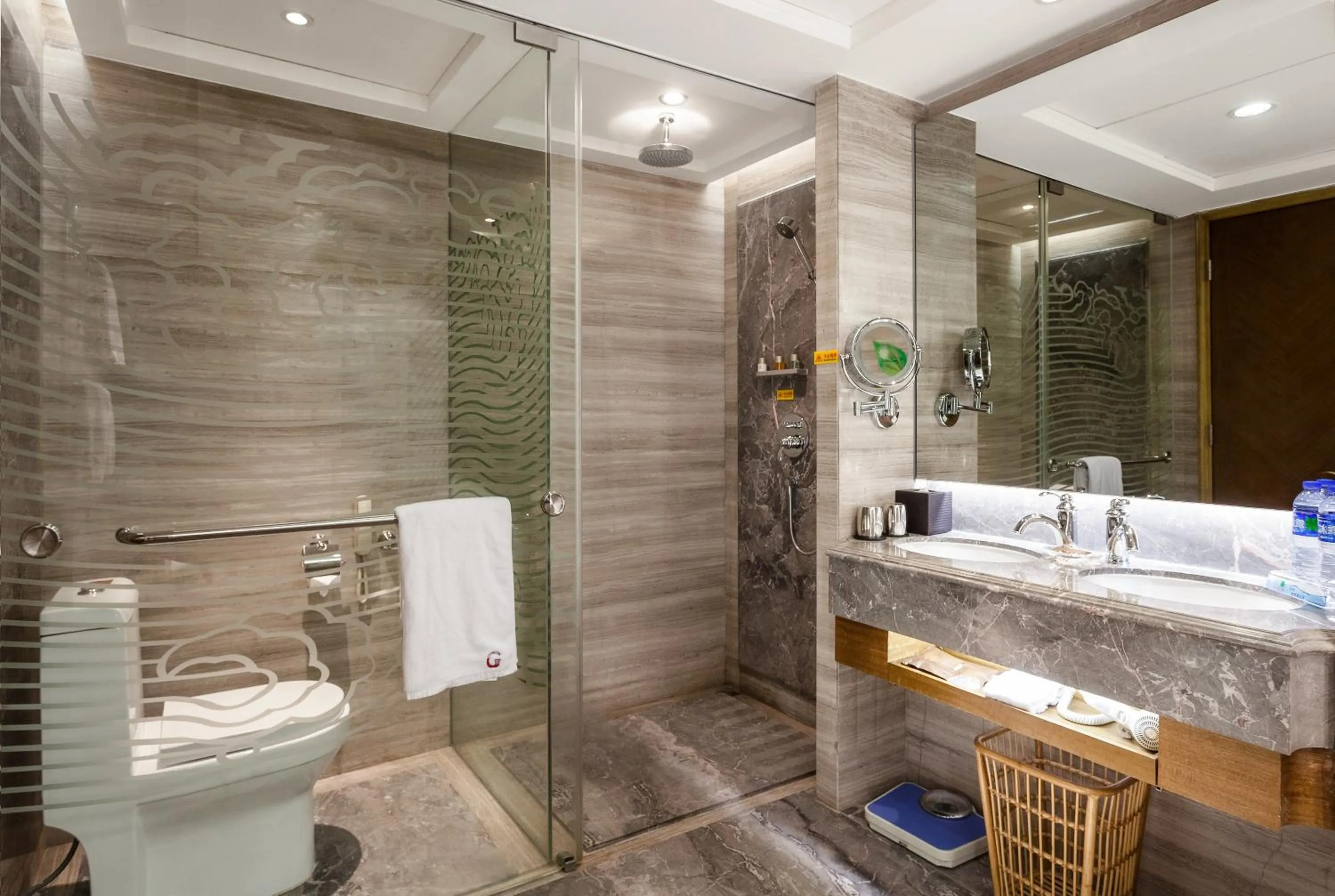 Bathroom in Guangzhou Good International Hotel
