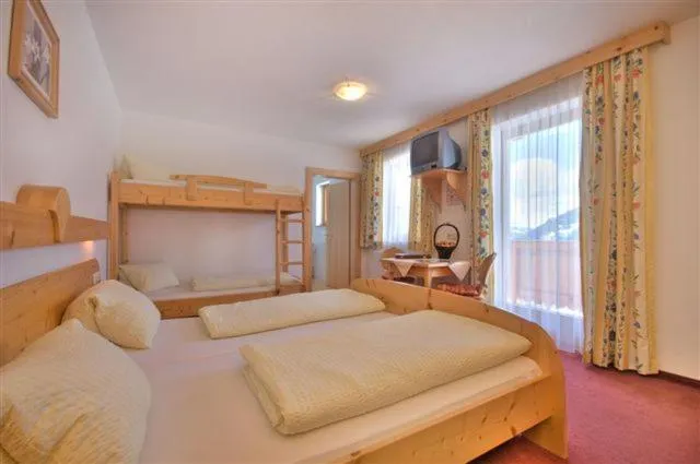 Photo of the whole room, Bed in Panoramahotel Burgeck