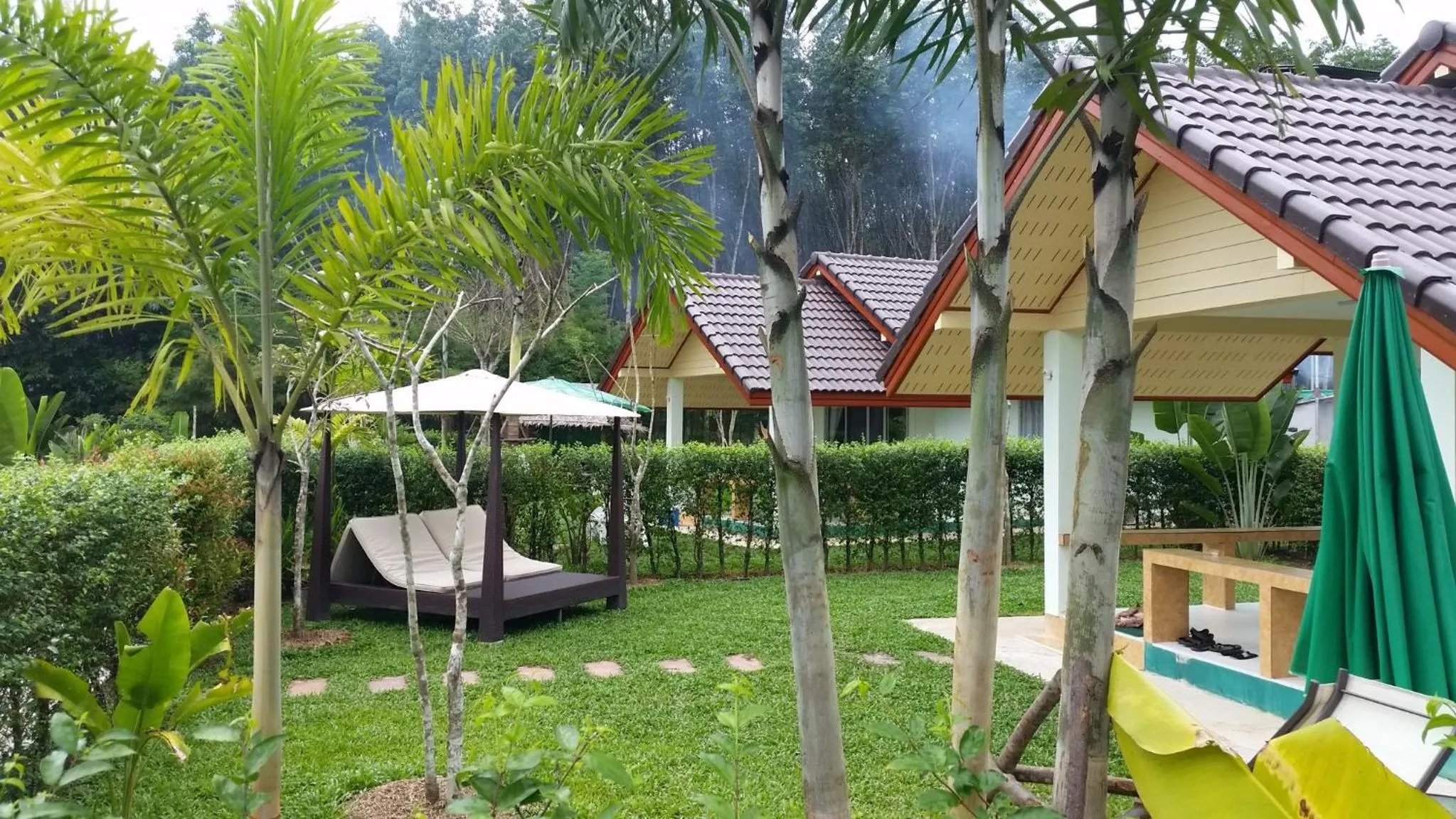 Garden in Thai Break Resort