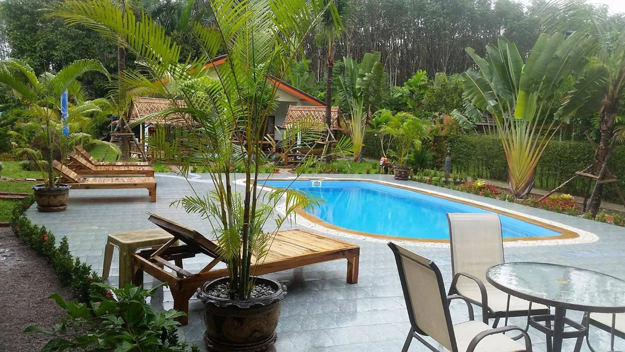 Swimming pool in Thai Break Resort
