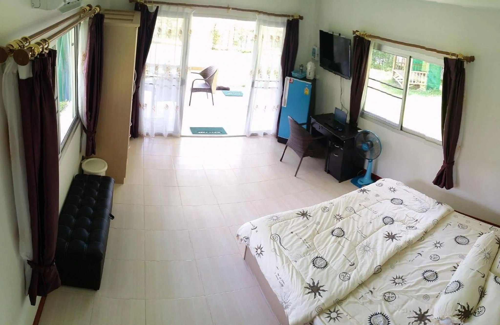 TV and multimedia, Bed in Thai Break Resort