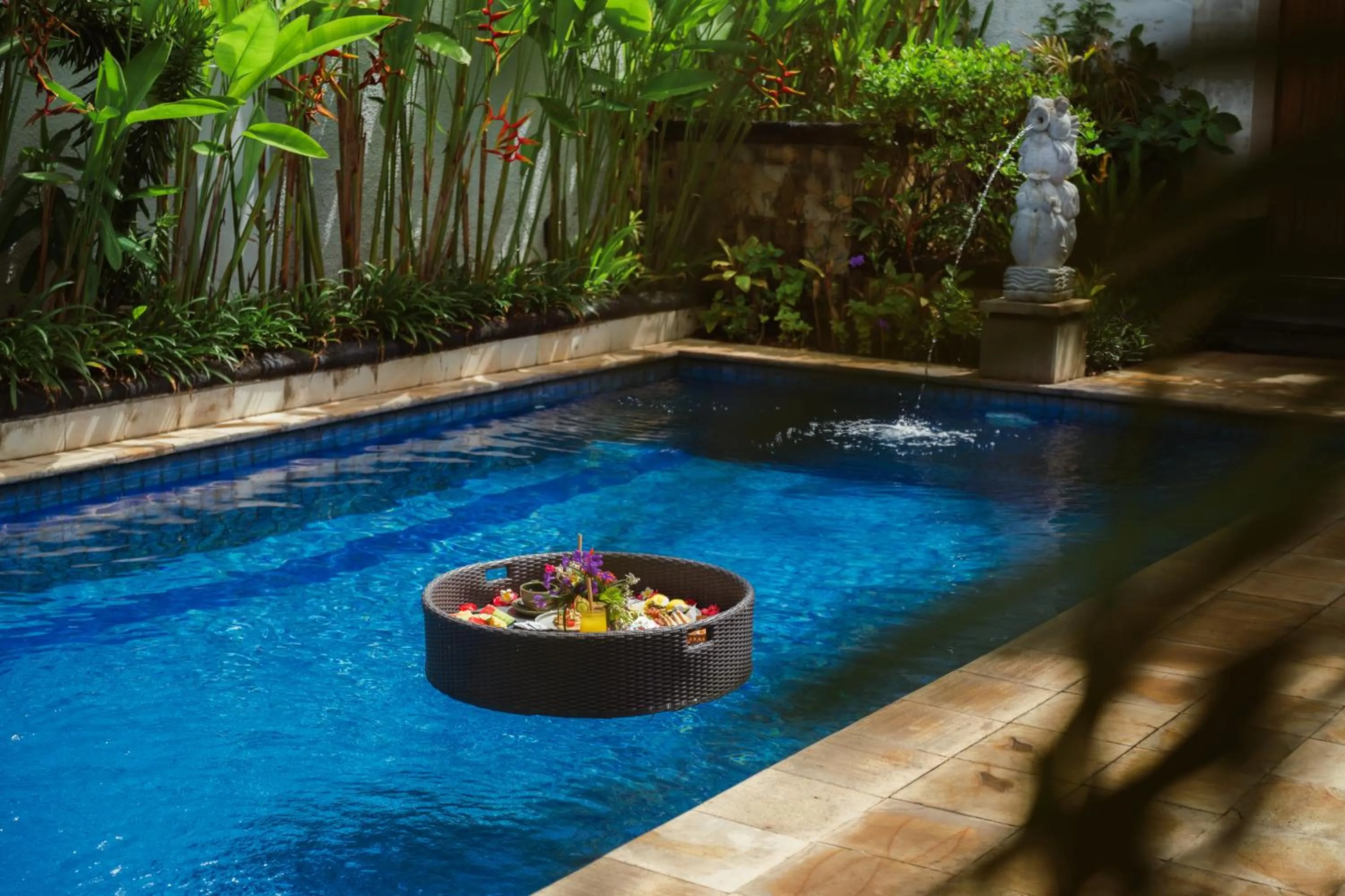 Food and drinks in The Club Villas Seminyak