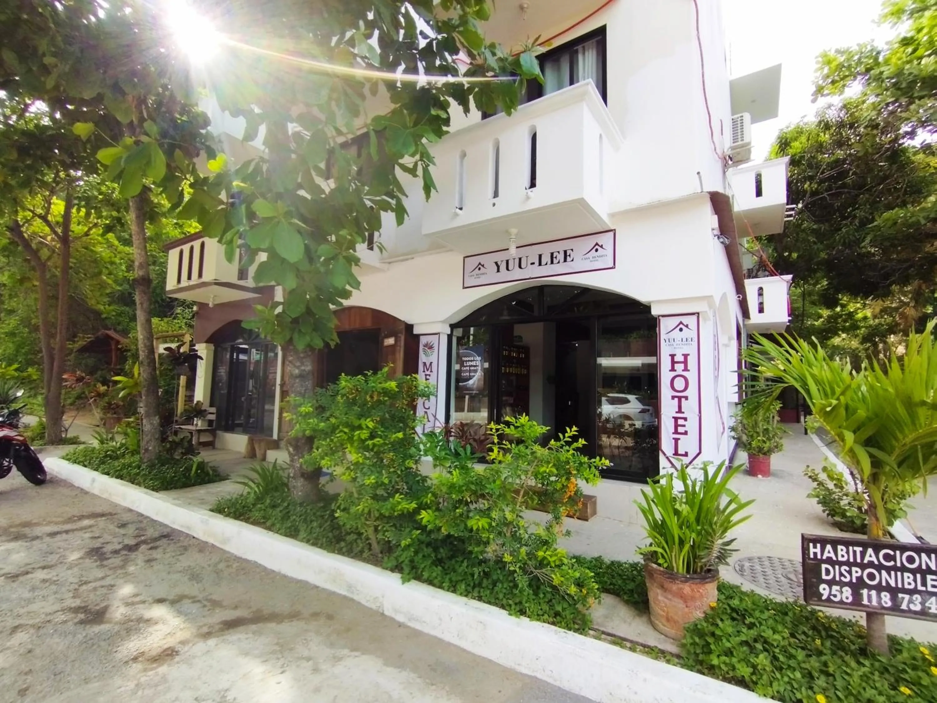 Property building in Yuu-Lee Casa Bendita Huatulco