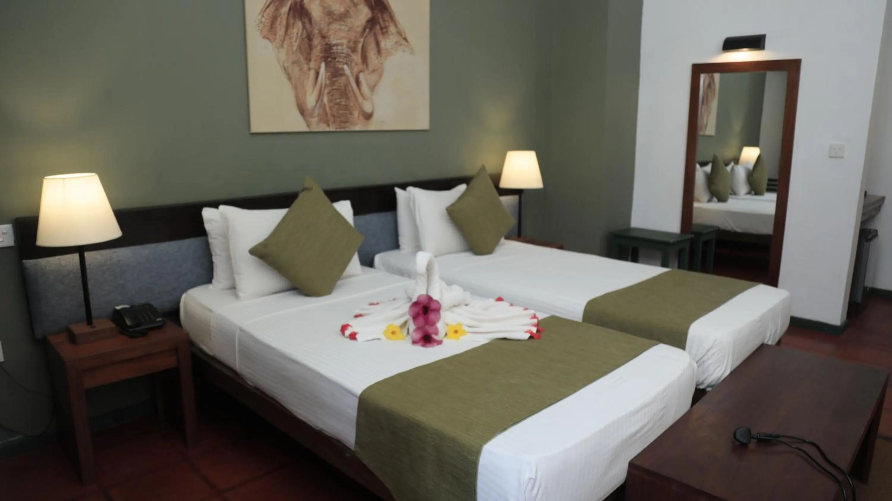 Bedroom, Bed in Hotel Elephant Reach