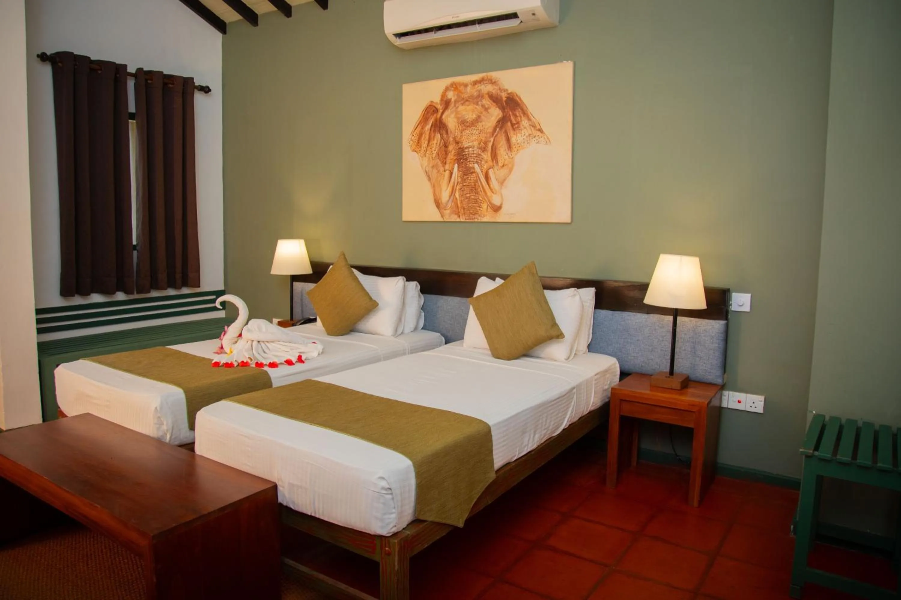 Bedroom, Bed in Hotel Elephant Reach