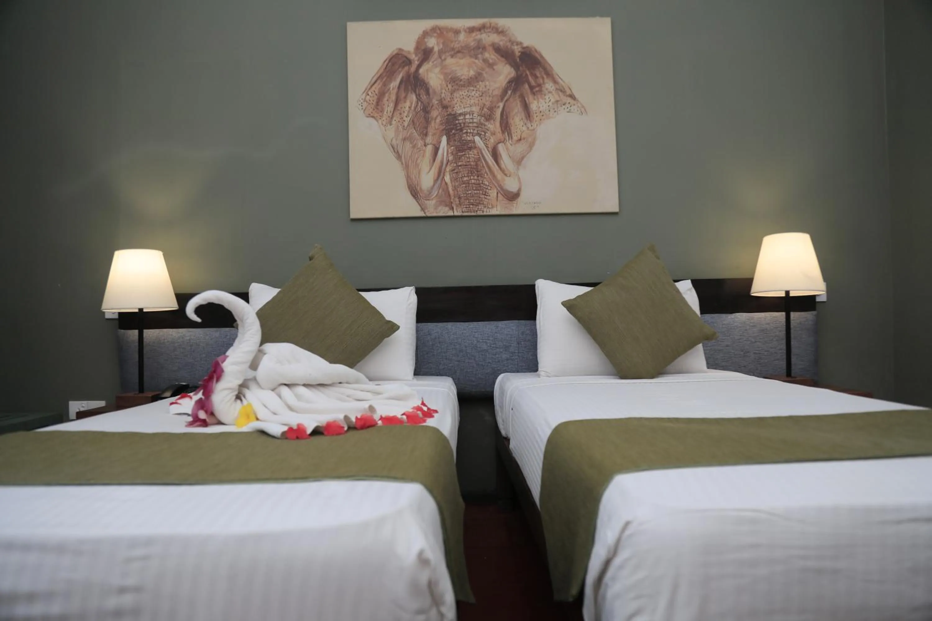Bedroom, Bed in Hotel Elephant Reach