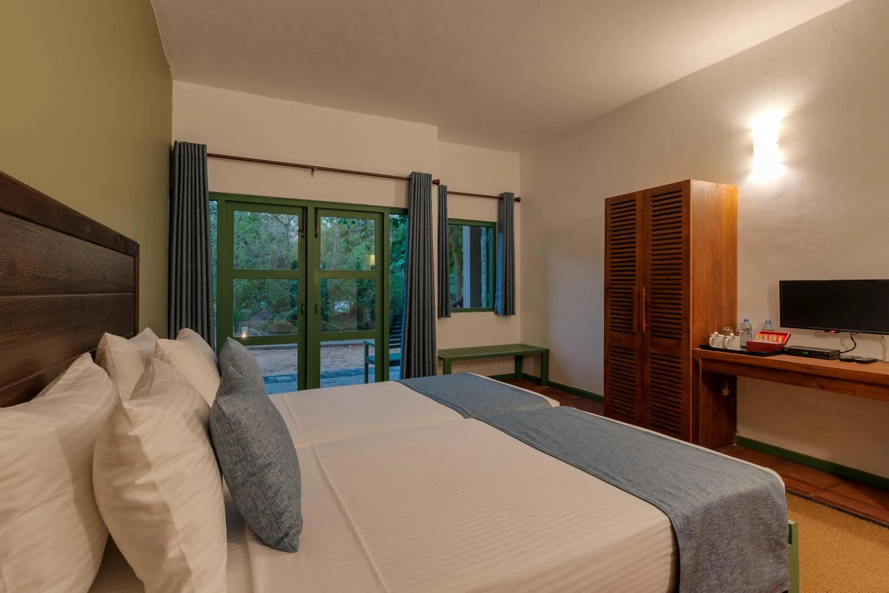 Bedroom, Bed in Hotel Elephant Reach