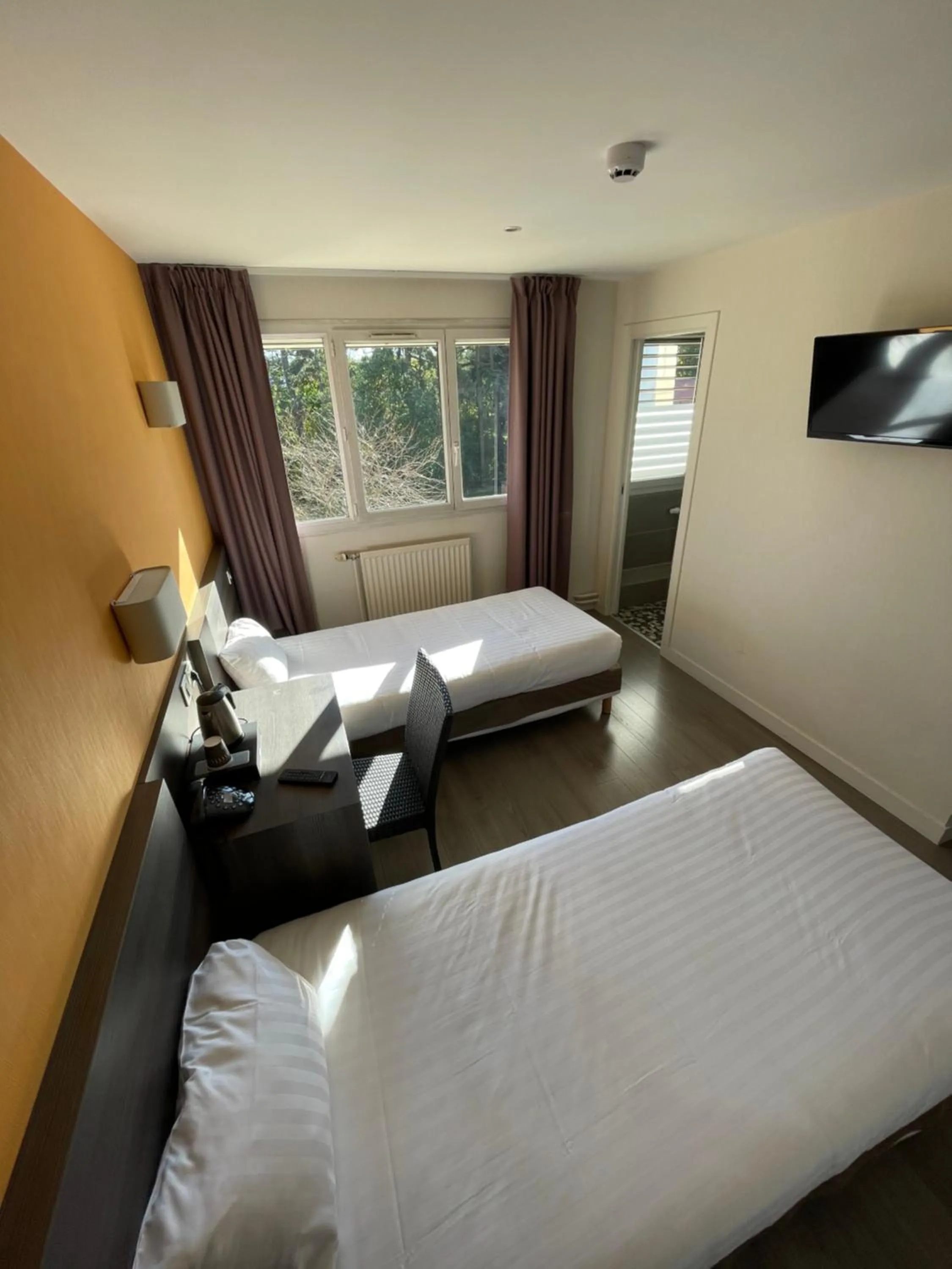 Bed in Hôtel Valpré