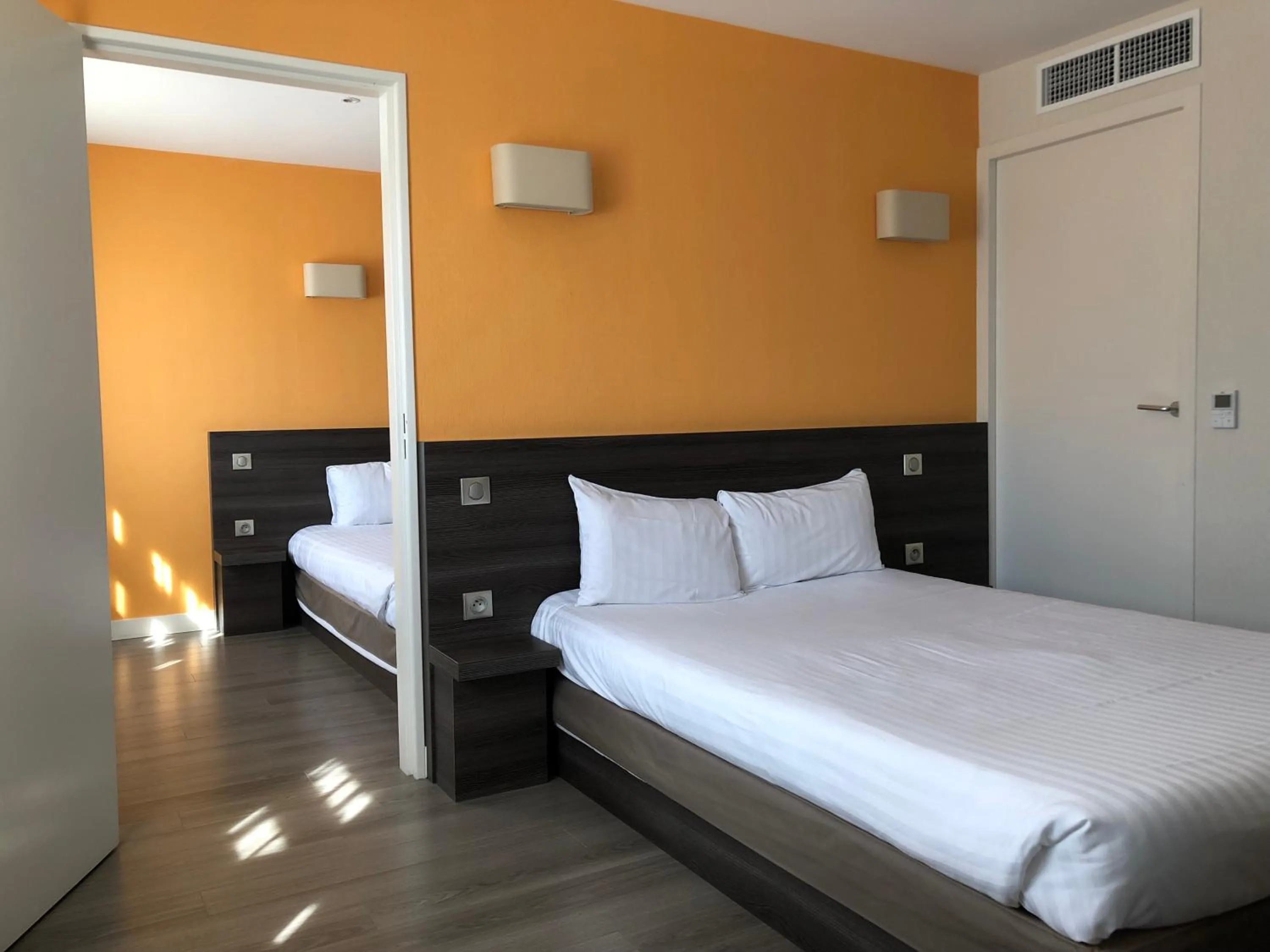 Bed in Hôtel Valpré