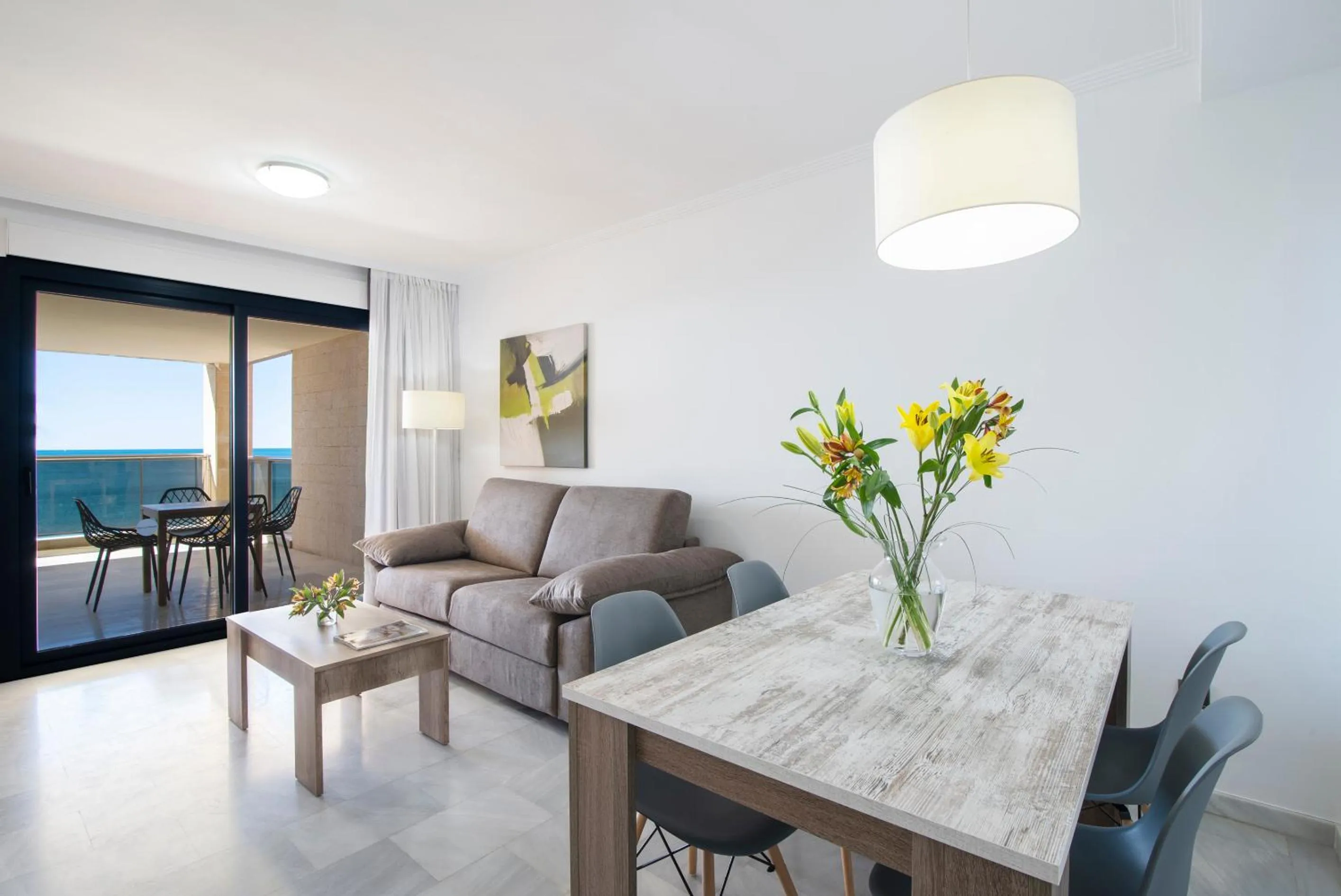 Dining area in Pierre & Vacances Altea Beach - Port