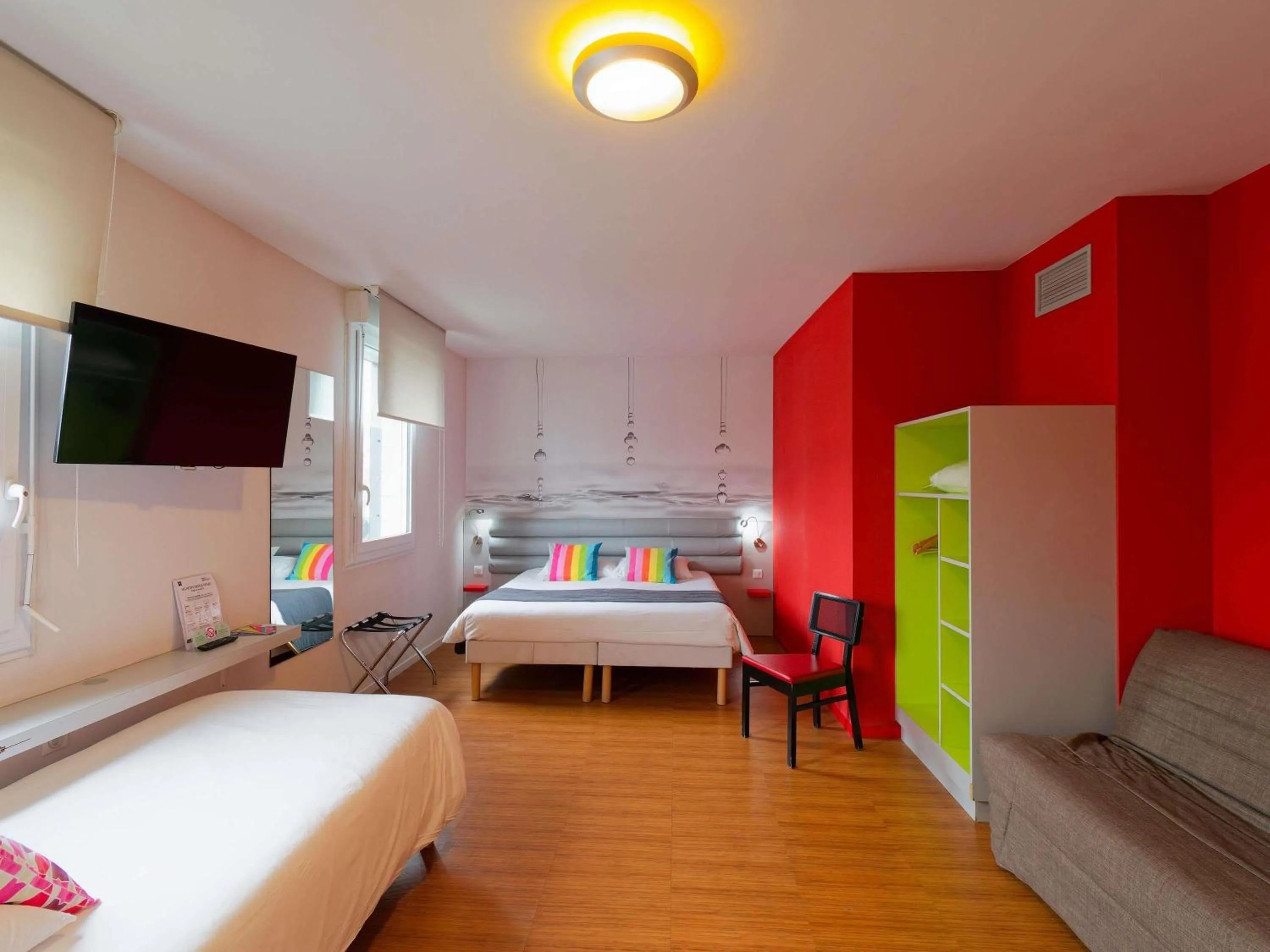 Bedroom, Bed in ibis Styles Saint Brieuc Gare Centre