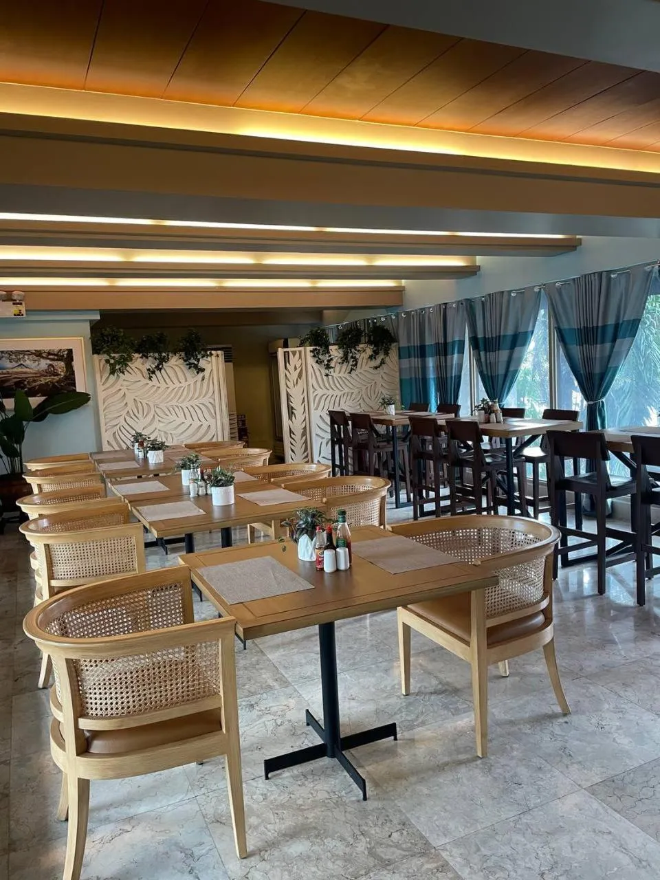 Restaurant/places to eat in Copacabana Apartment Hotel