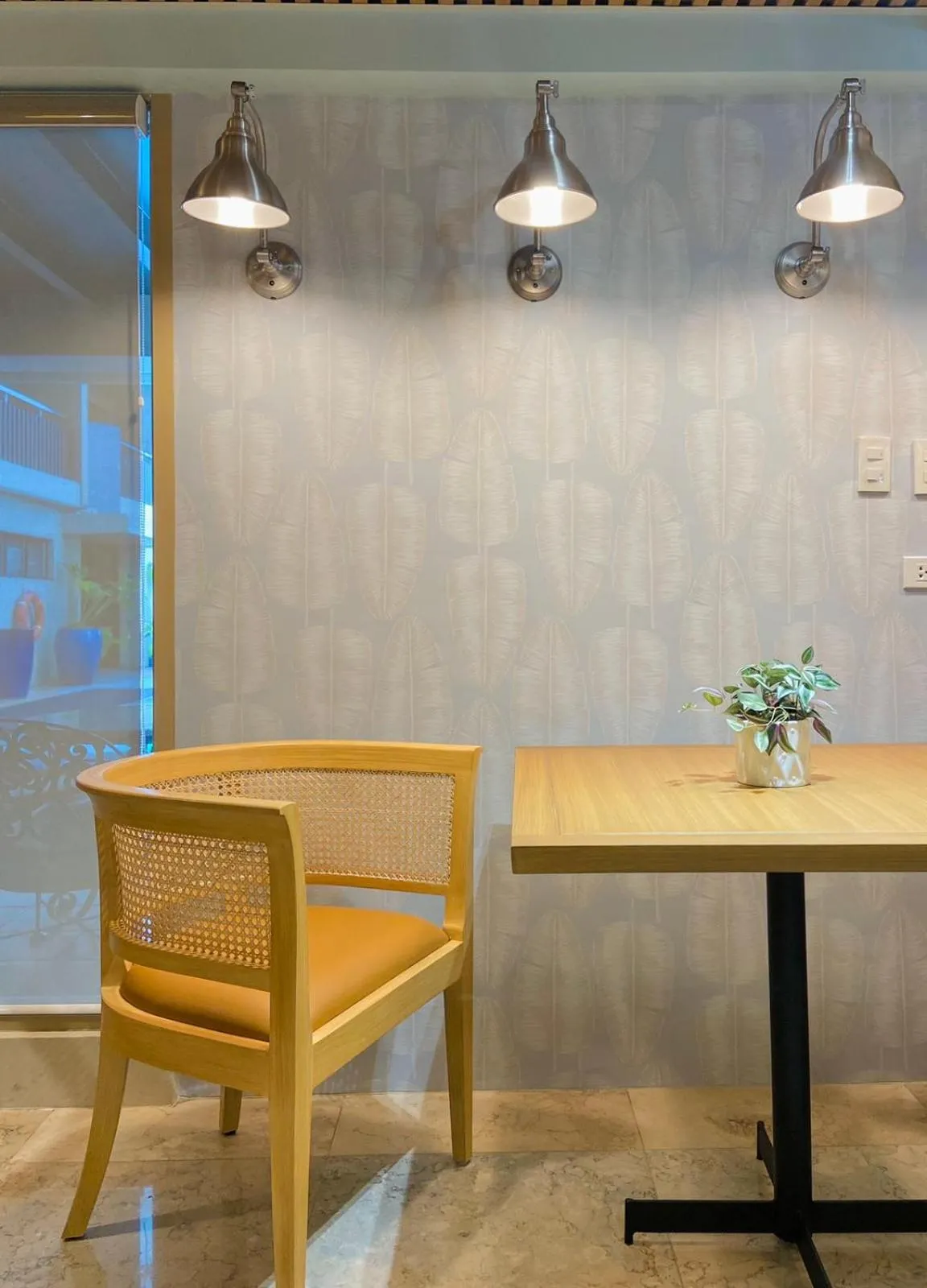 Restaurant/places to eat in Copacabana Apartment Hotel