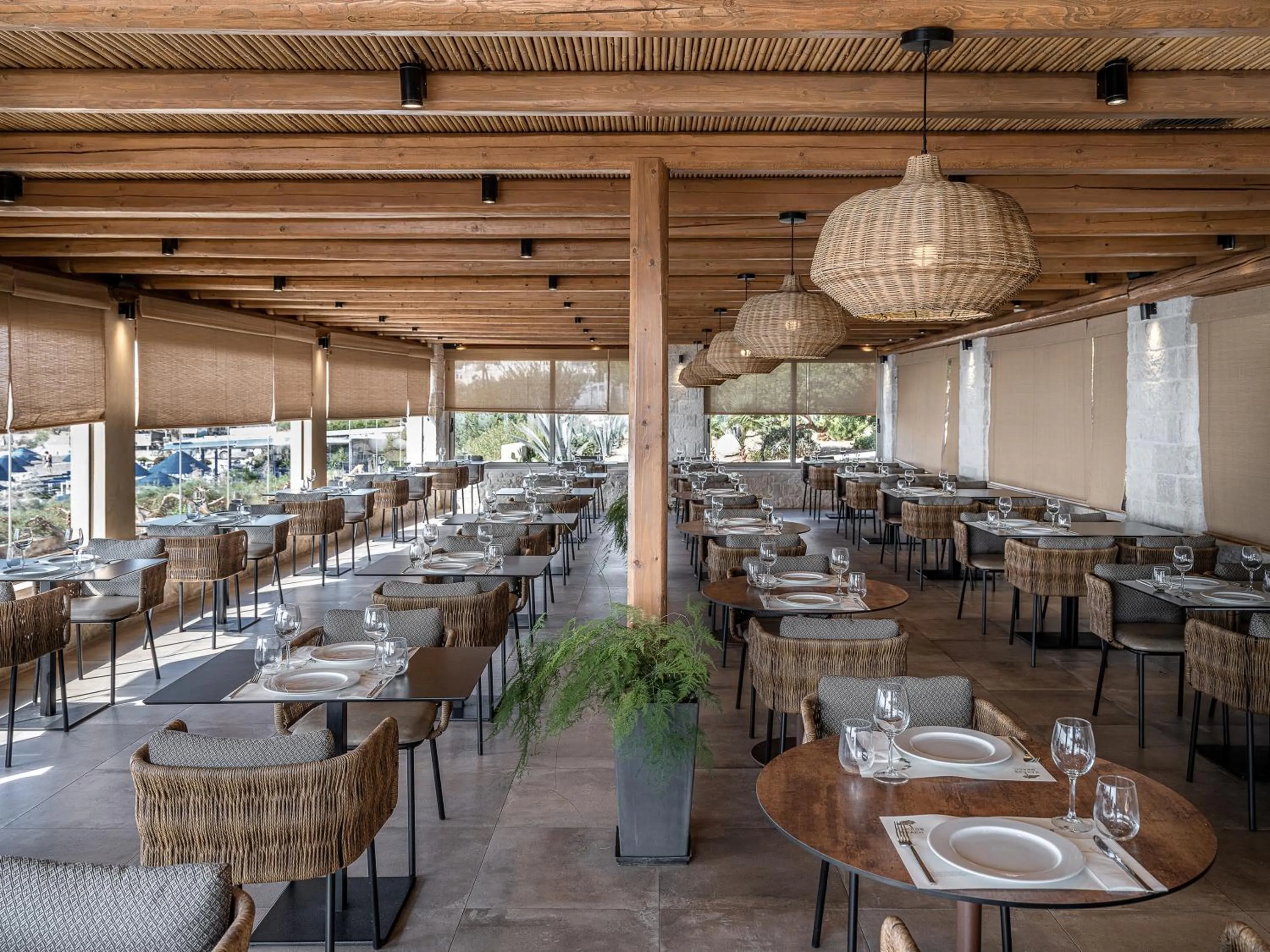 Restaurant/places to eat in Kakkos Beach Hotel - Adults Only