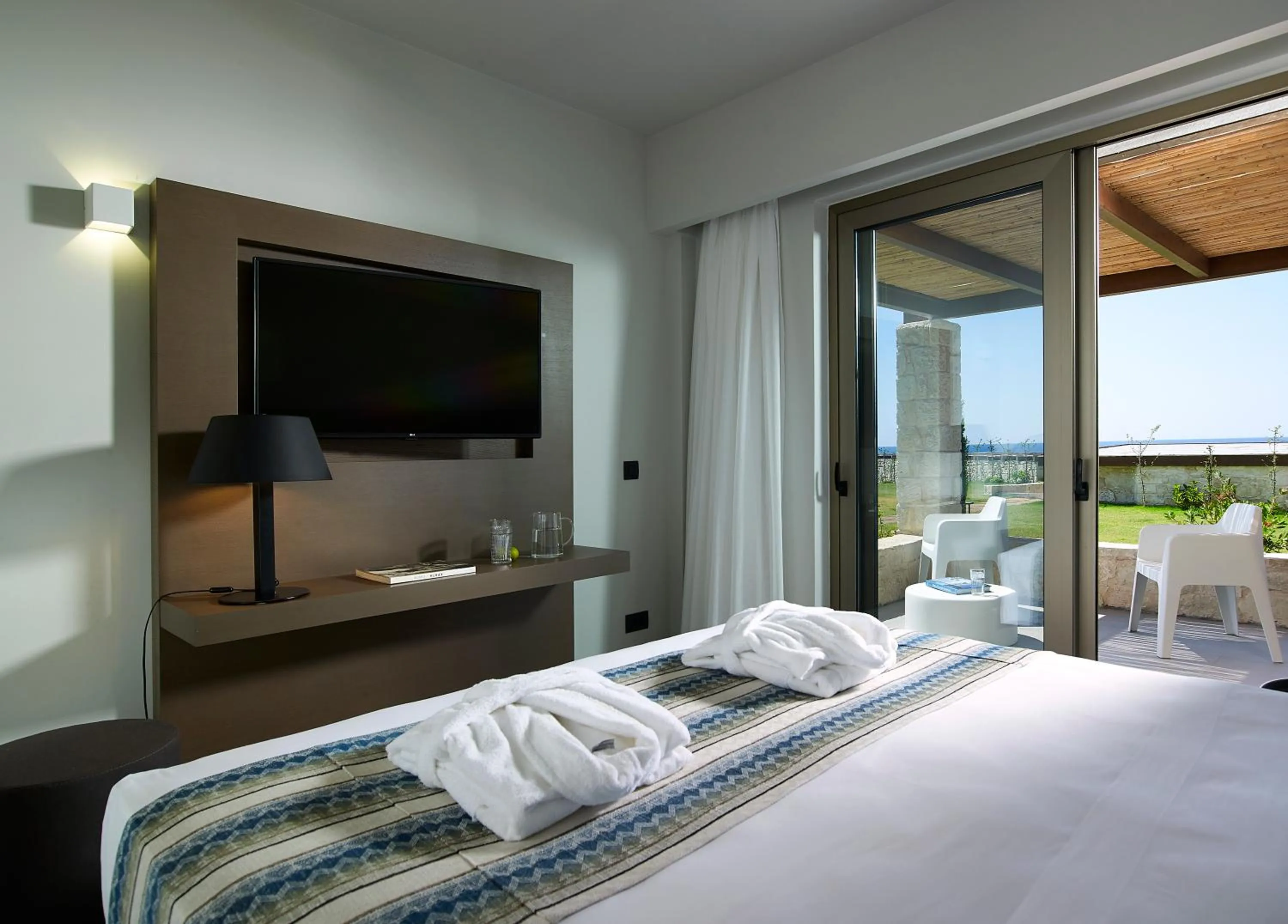 Photo of the whole room, Bed in Kakkos Beach Hotel - Adults Only