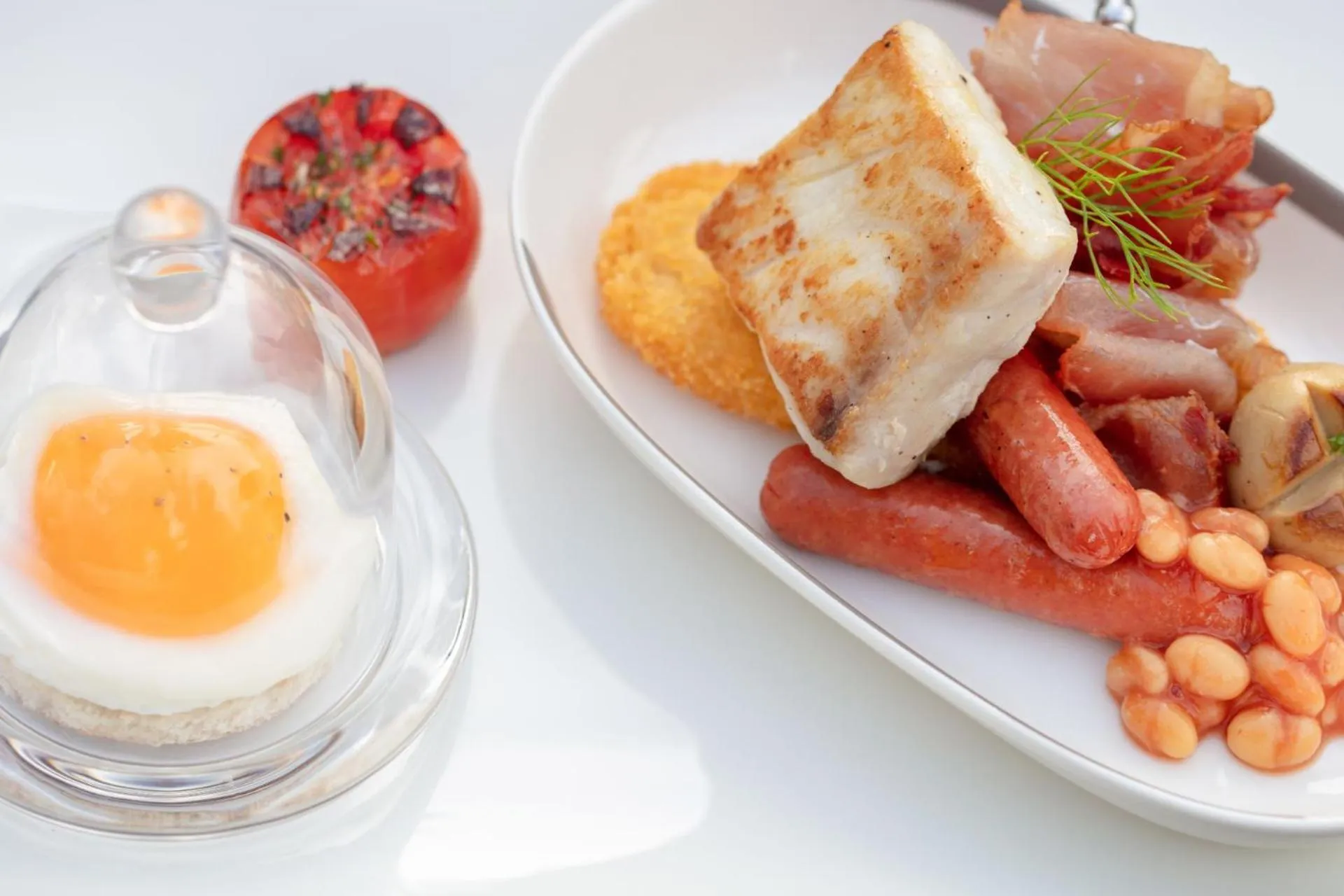 Food and drinks in Earl's Regency Hotel