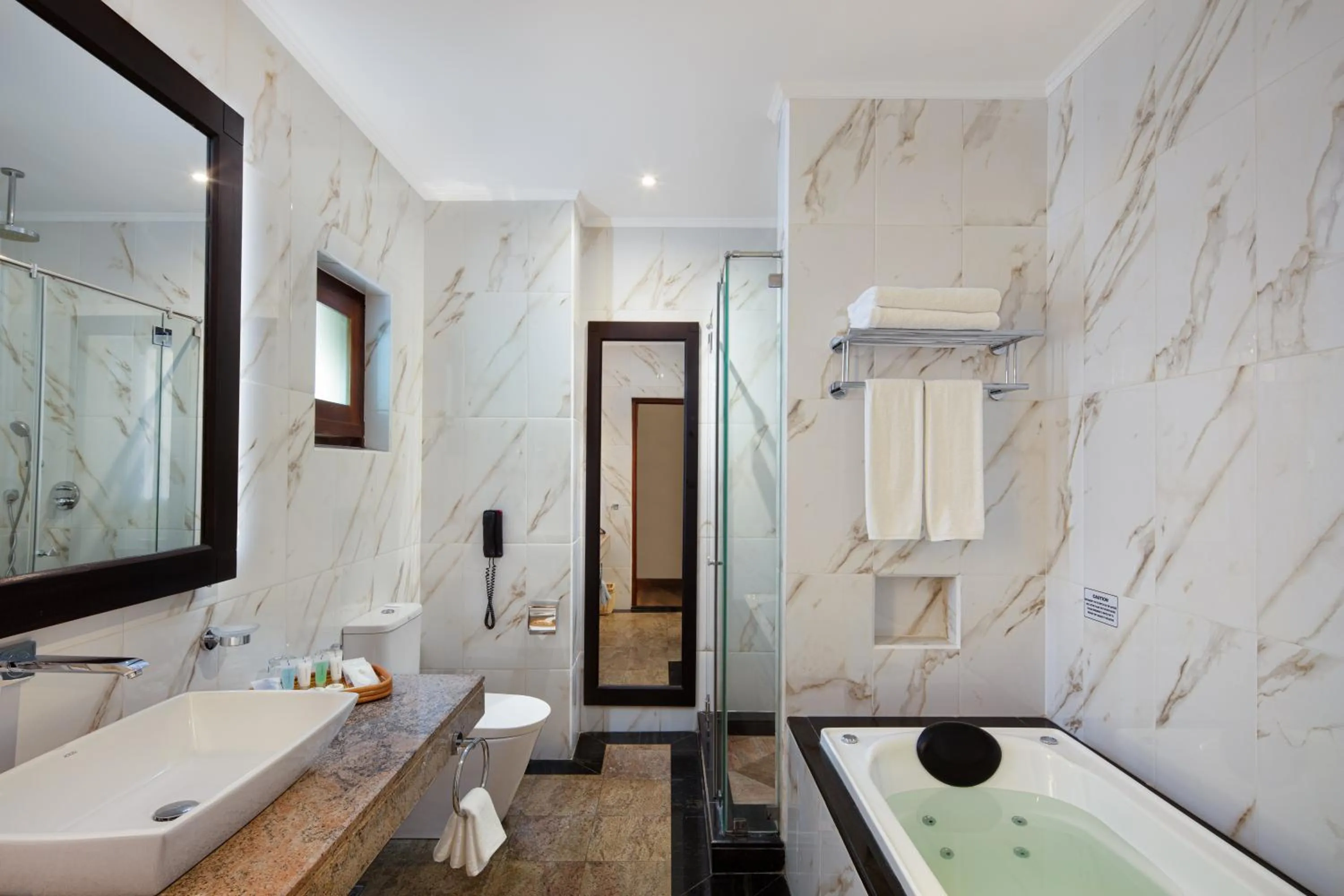 Bathroom in Earl's Regency Hotel