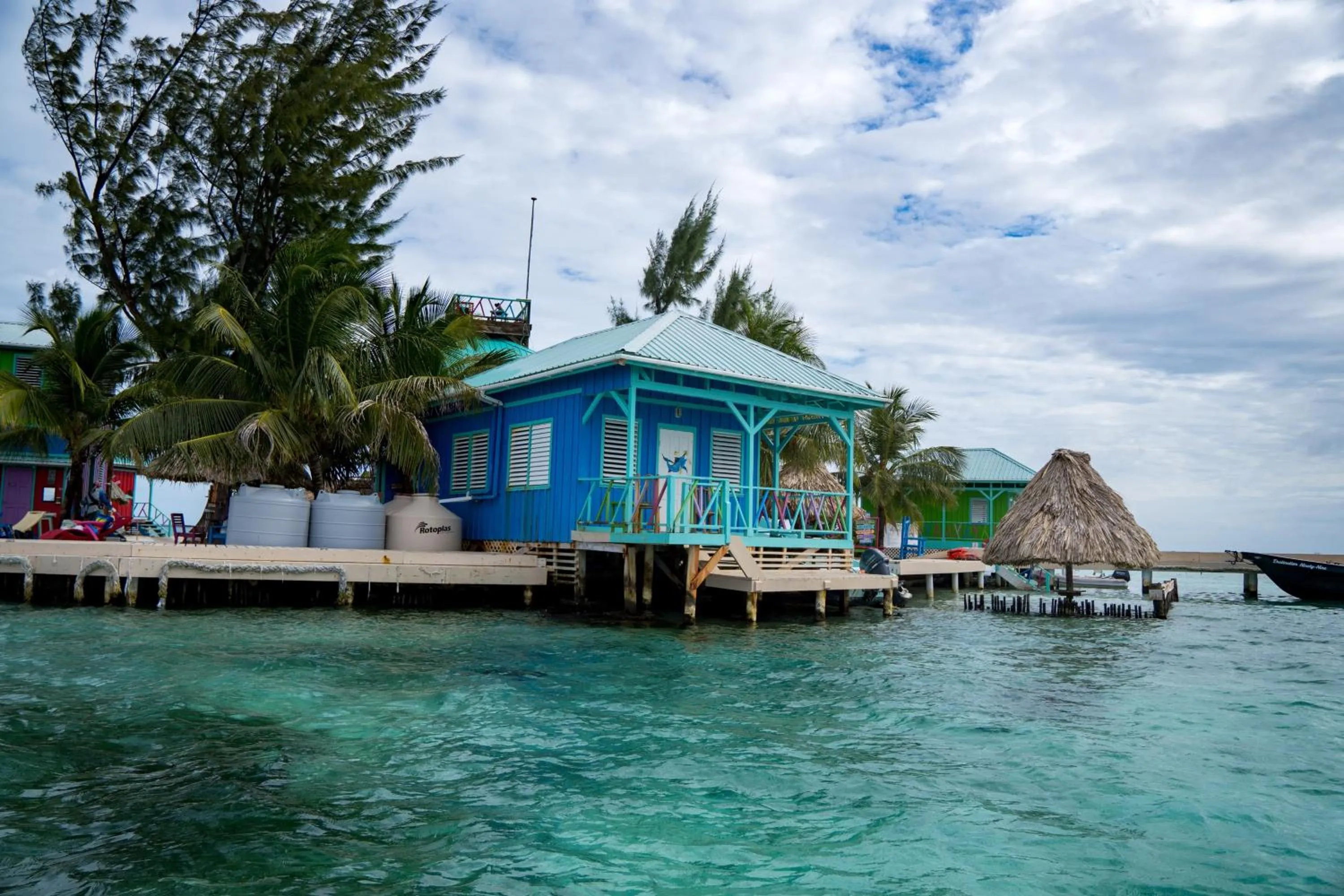 King Lewey's Island Resort