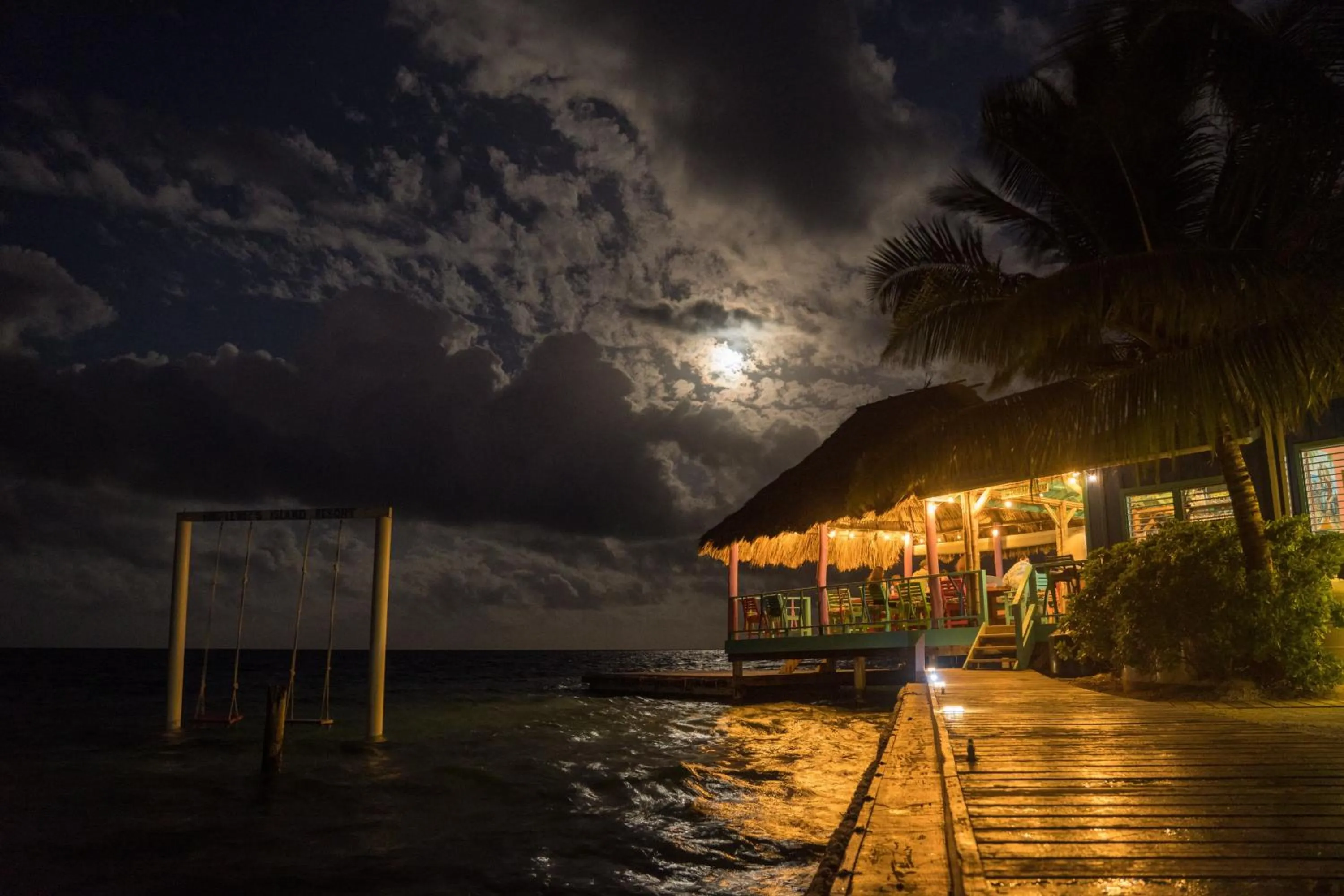 King Lewey's Island Resort