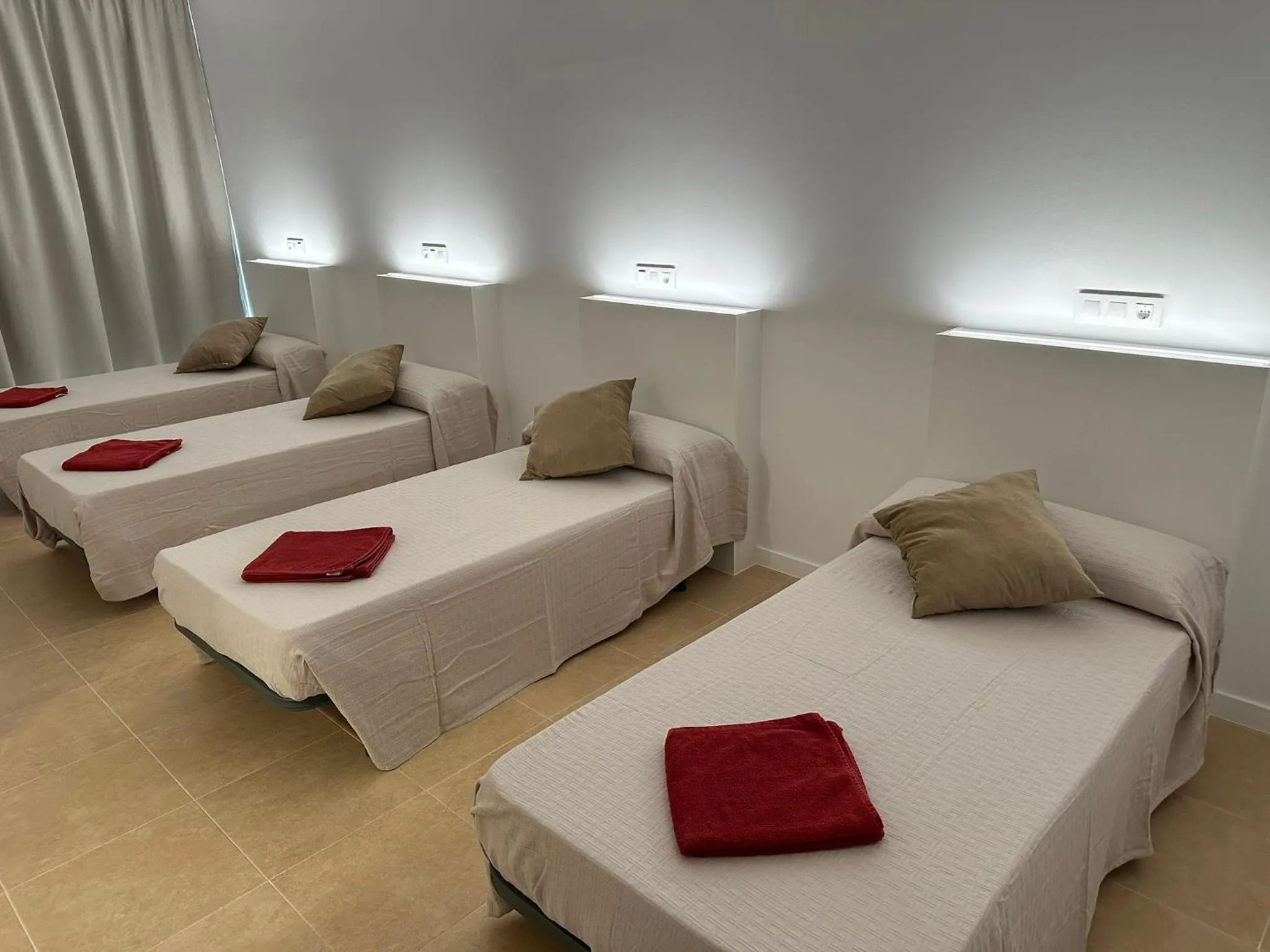 Bed in Albergue O Pedrón Hostel & Rooms