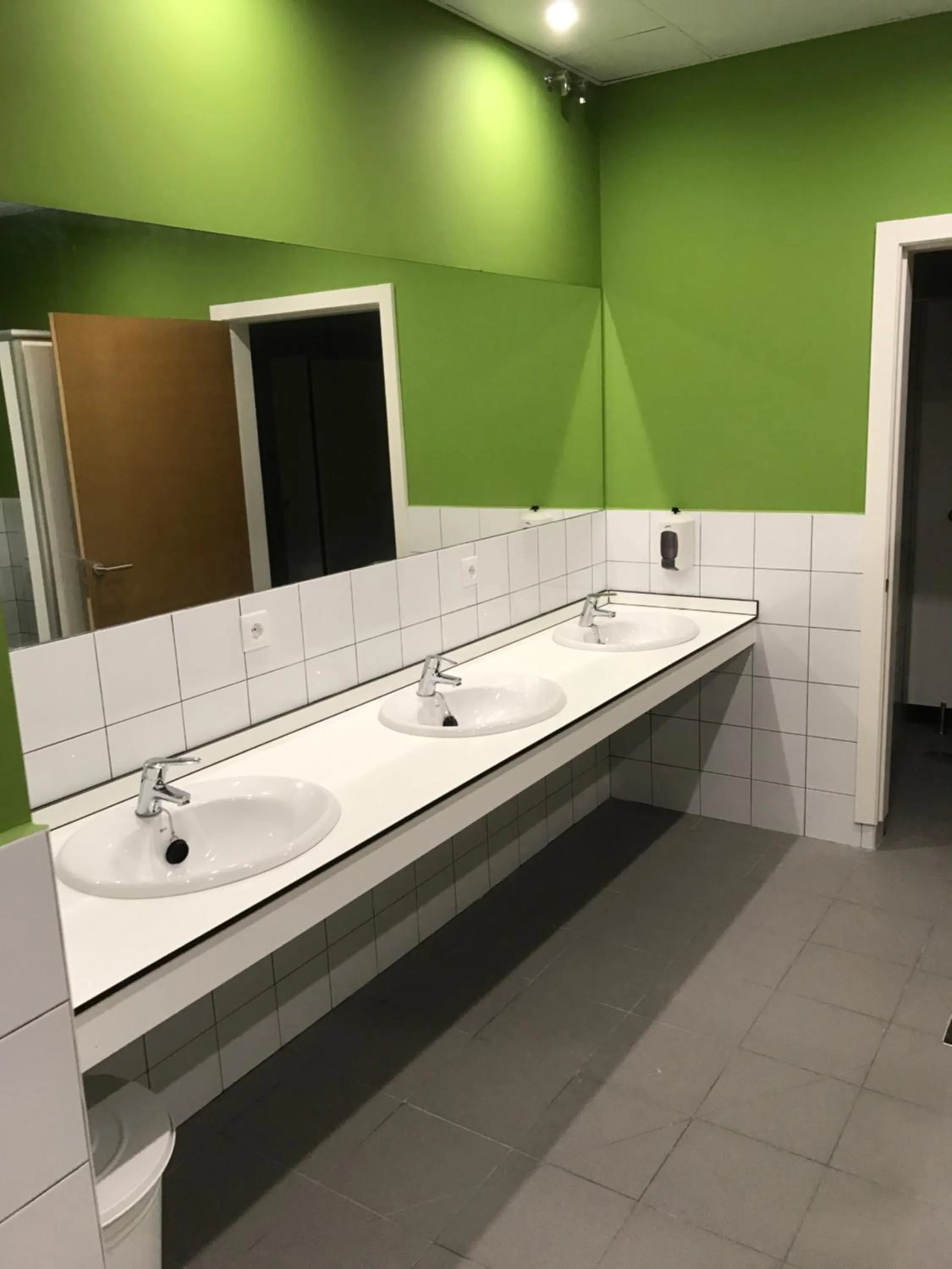 Albergue O Pedrón Hostel & Rooms