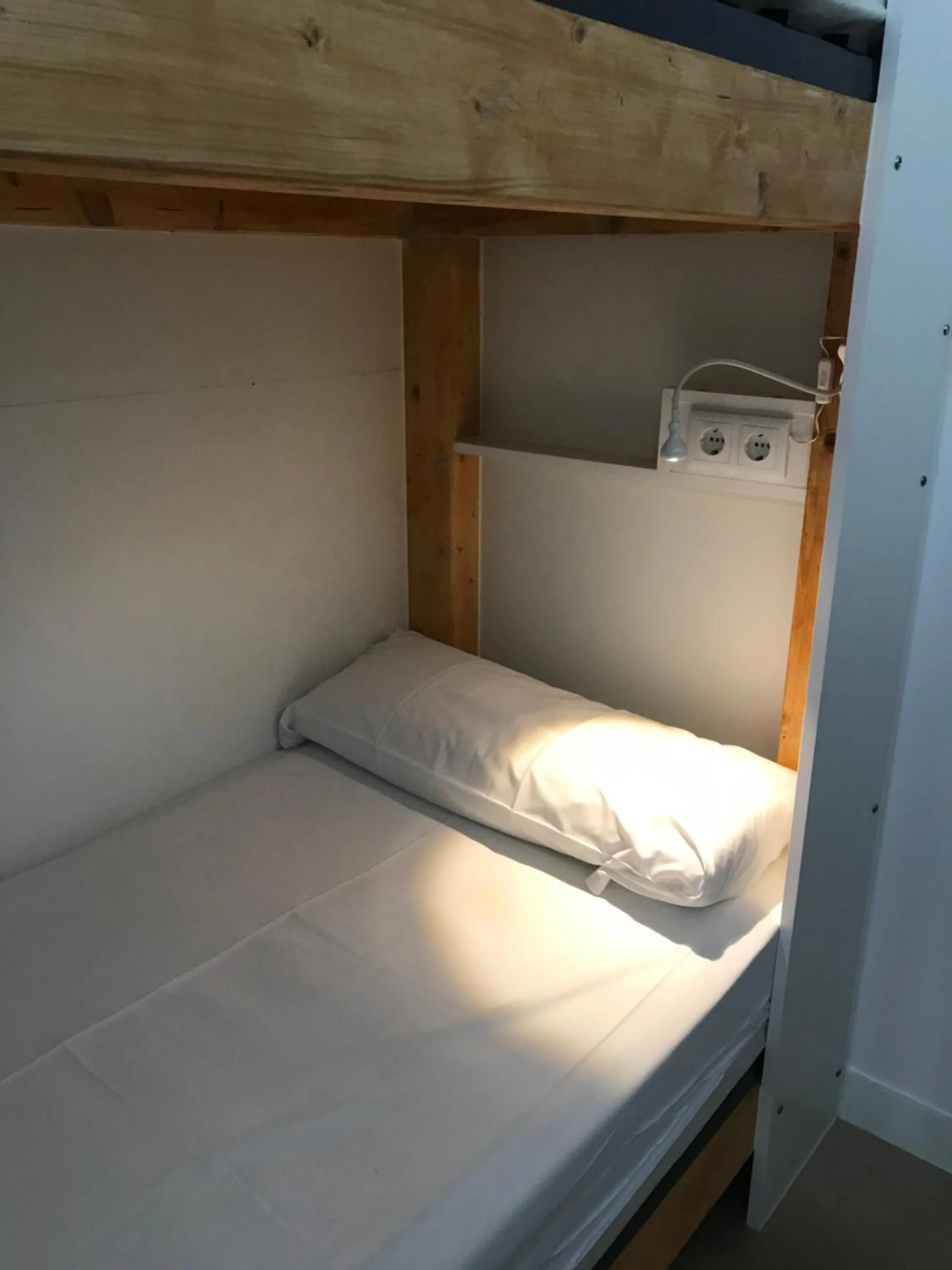 Bed in Albergue O Pedrón Hostel & Rooms