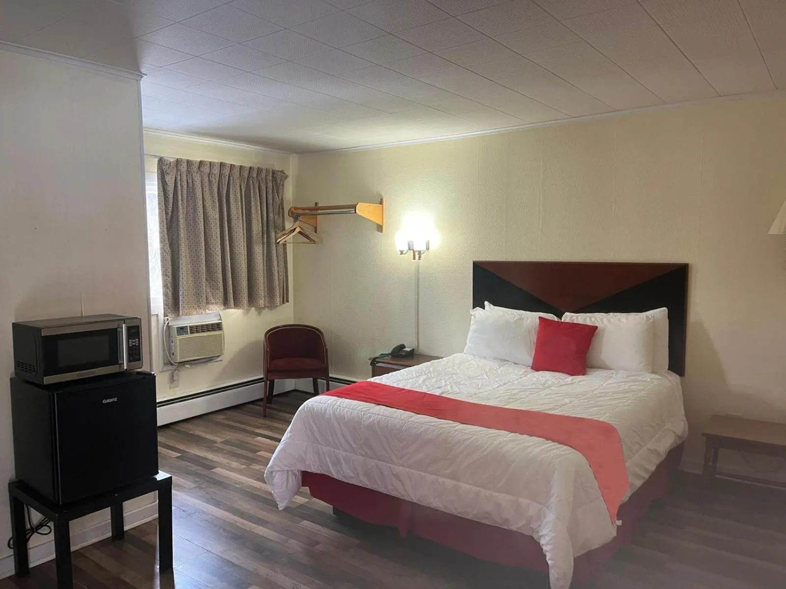 Bed in Buena Vista Inn Motel