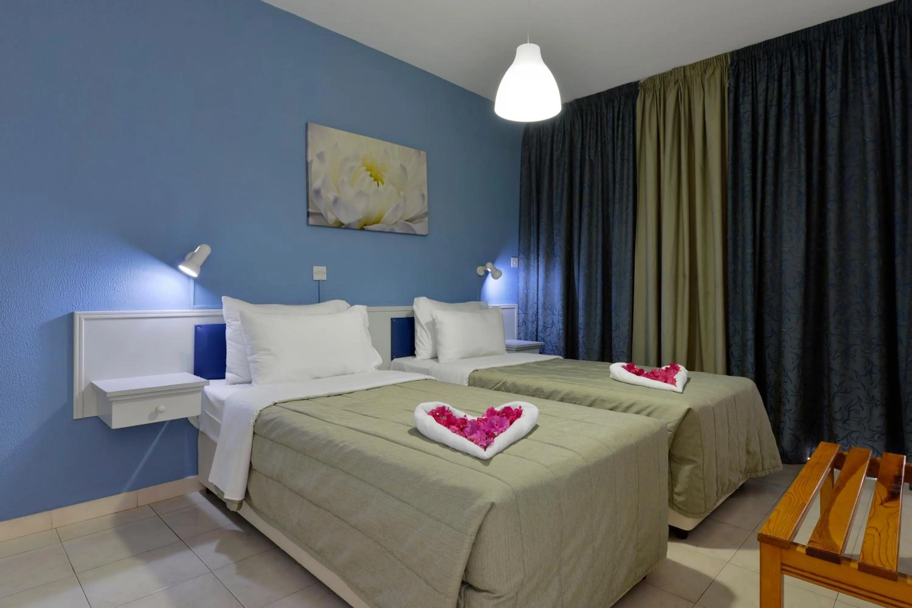 Bedroom, Bed in Napa Prince Hotel Apts