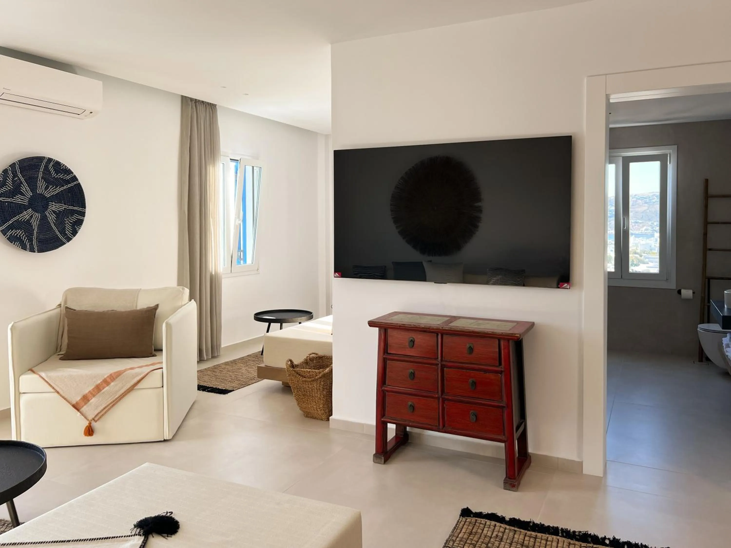 TV and multimedia in Portobello Boutique Hotel