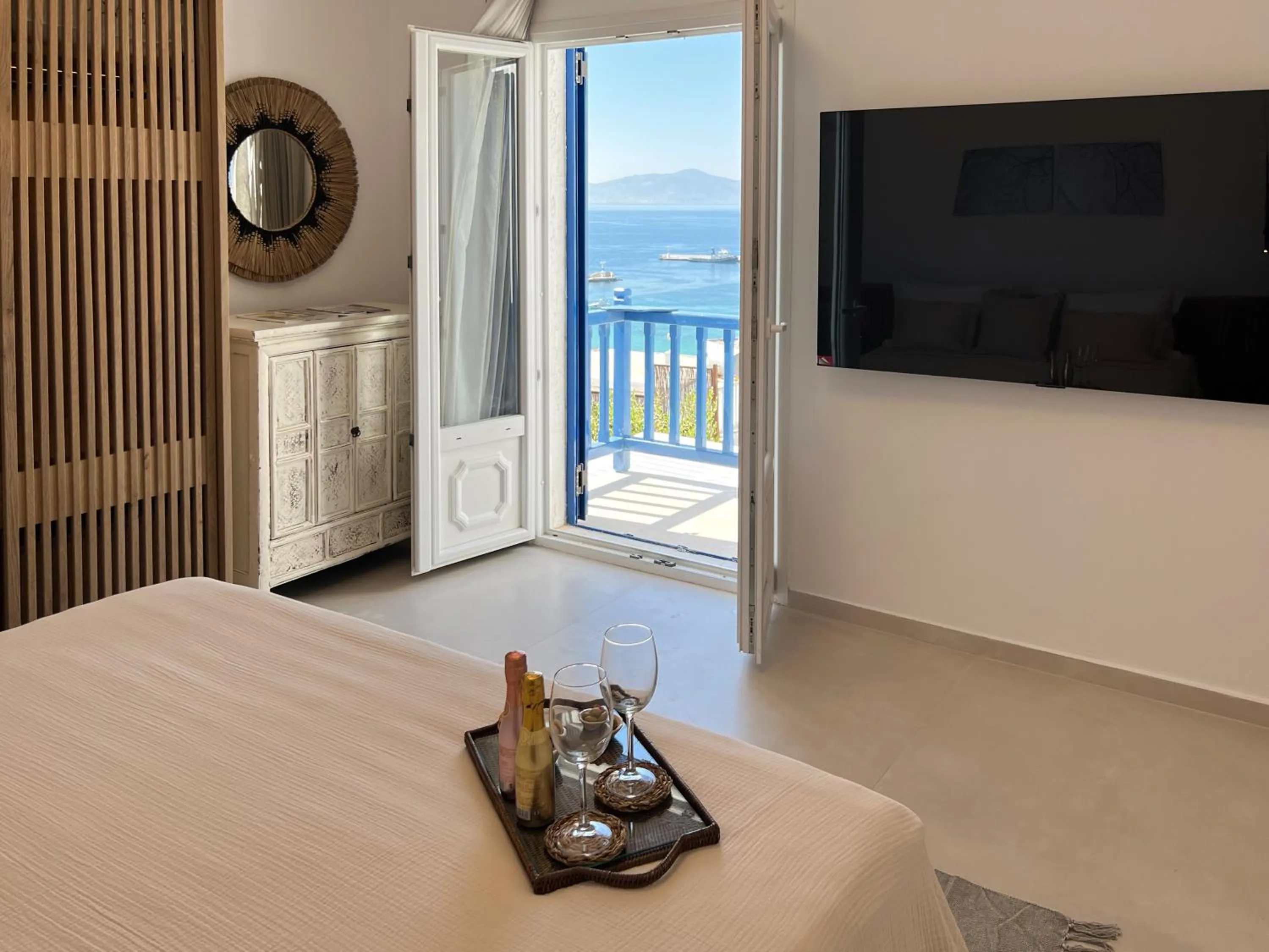 View (from property/room), Bed in Portobello Boutique Hotel