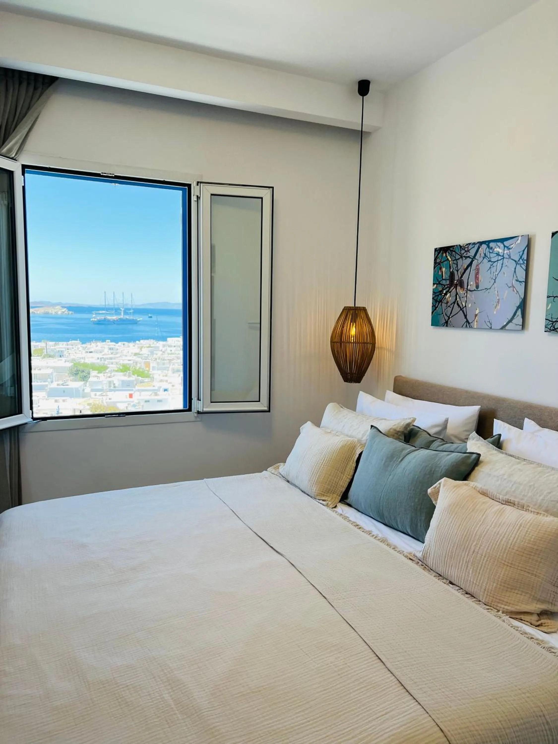 Bed in Portobello Boutique Hotel