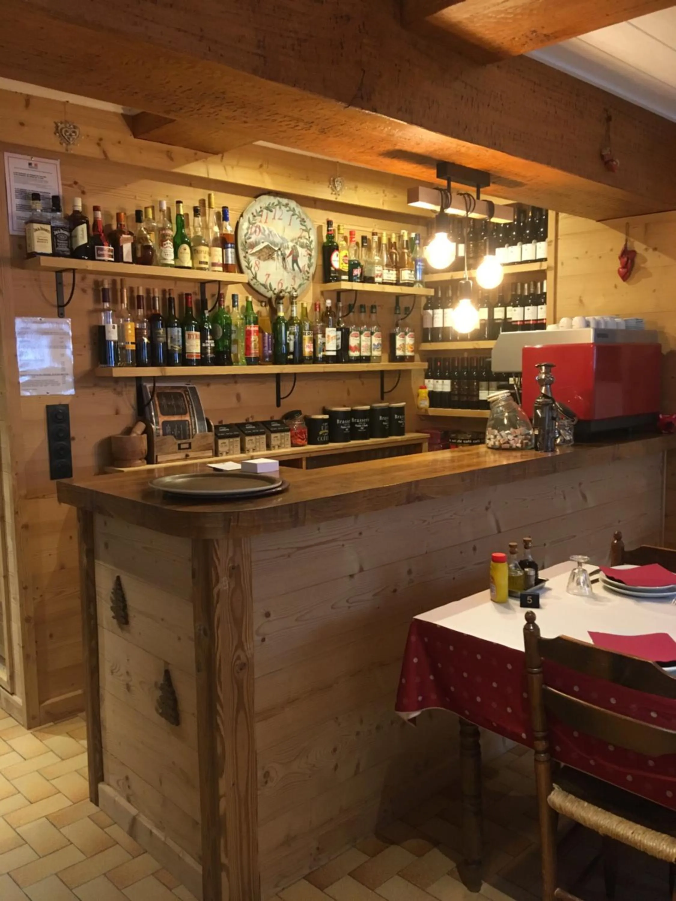 Restaurant/places to eat in Hôtel Restaurant L'ancienne Auberge