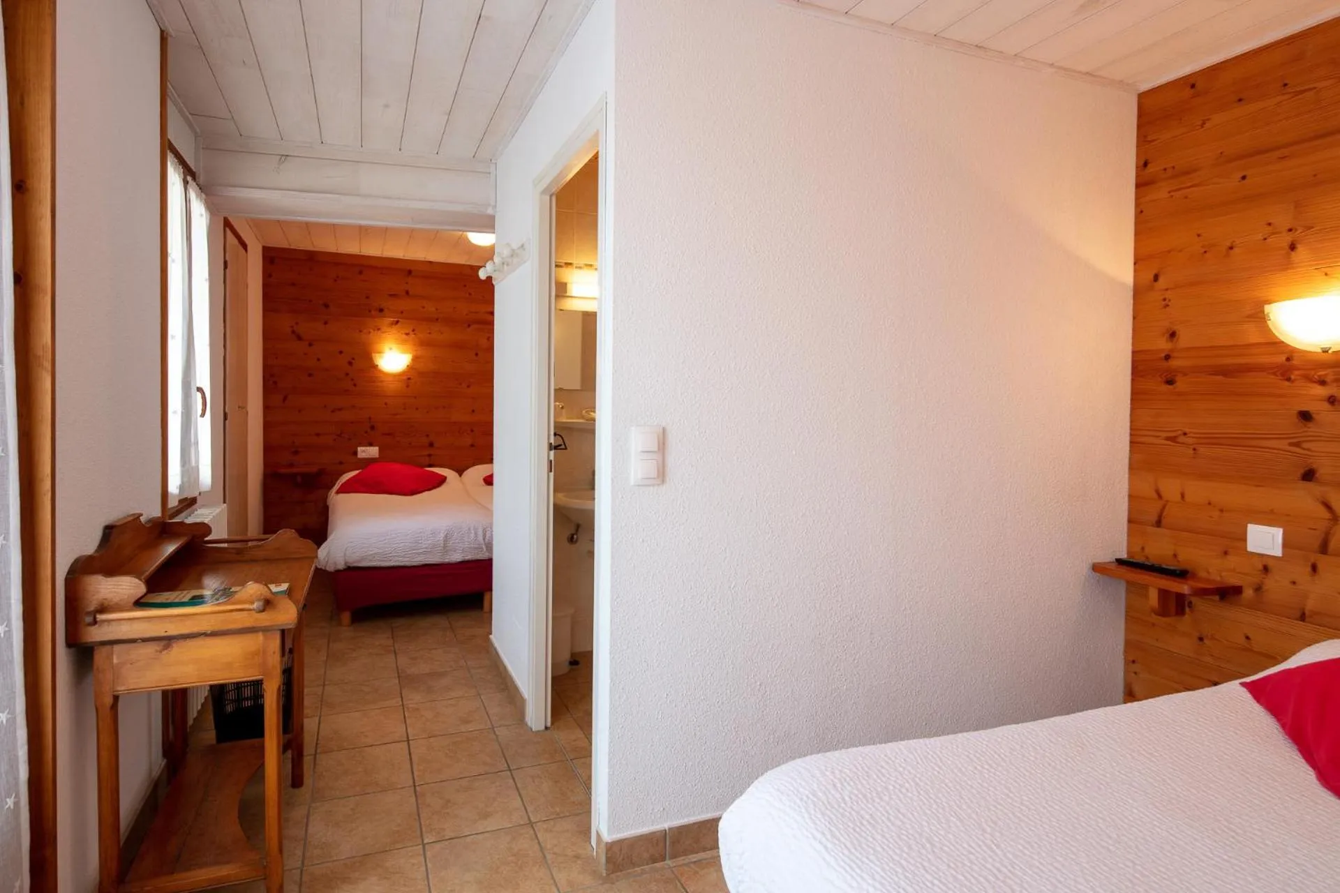 Bed in Hôtel Restaurant L'ancienne Auberge