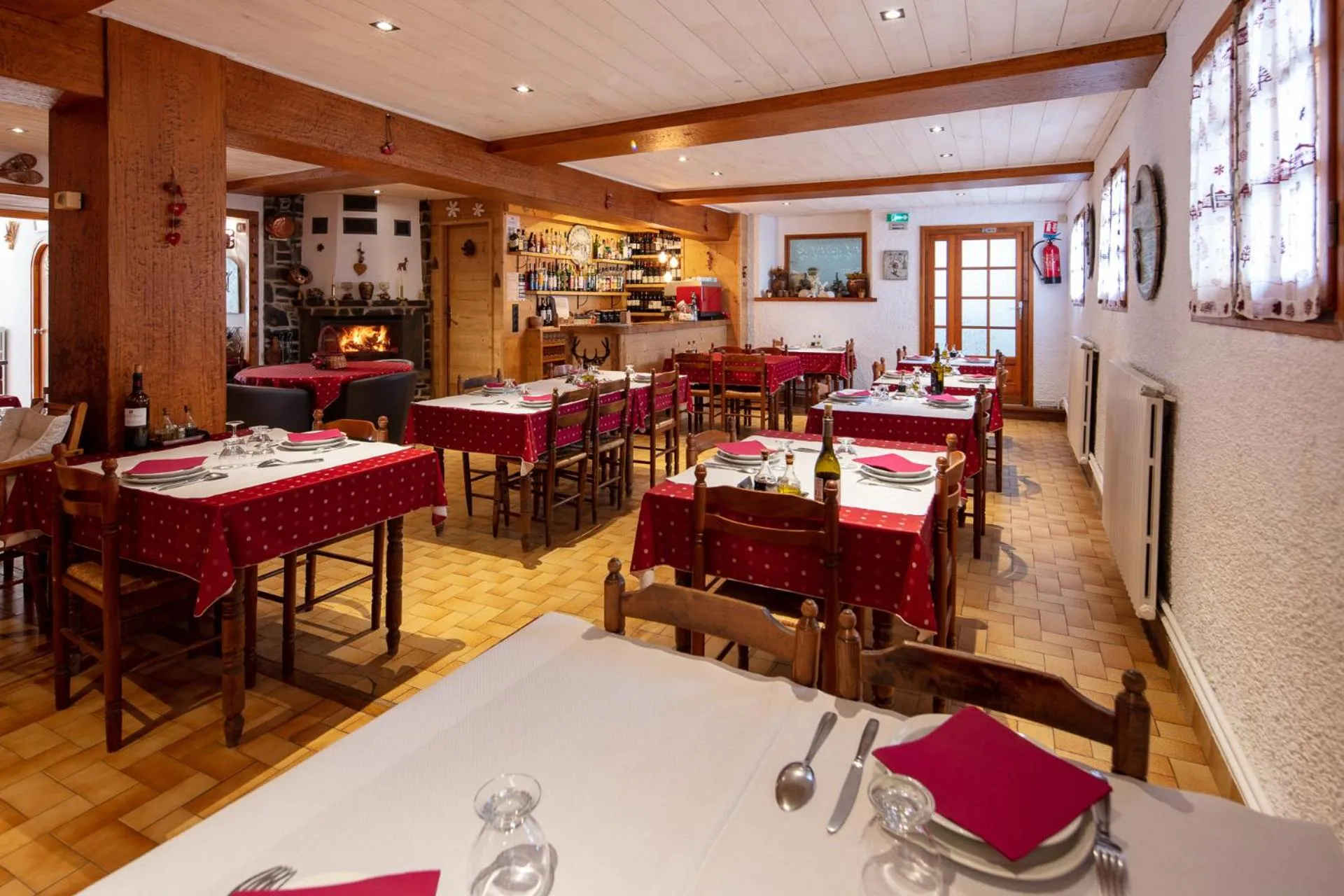 Restaurant/places to eat in Hôtel Restaurant L'ancienne Auberge