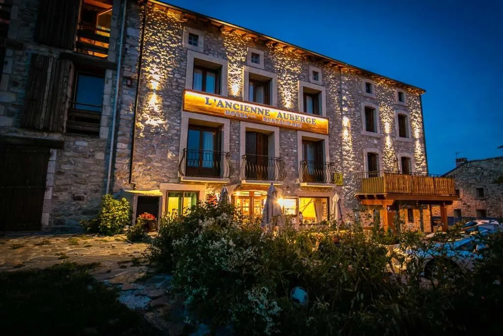Facade/entrance in Hôtel Restaurant L'ancienne Auberge
