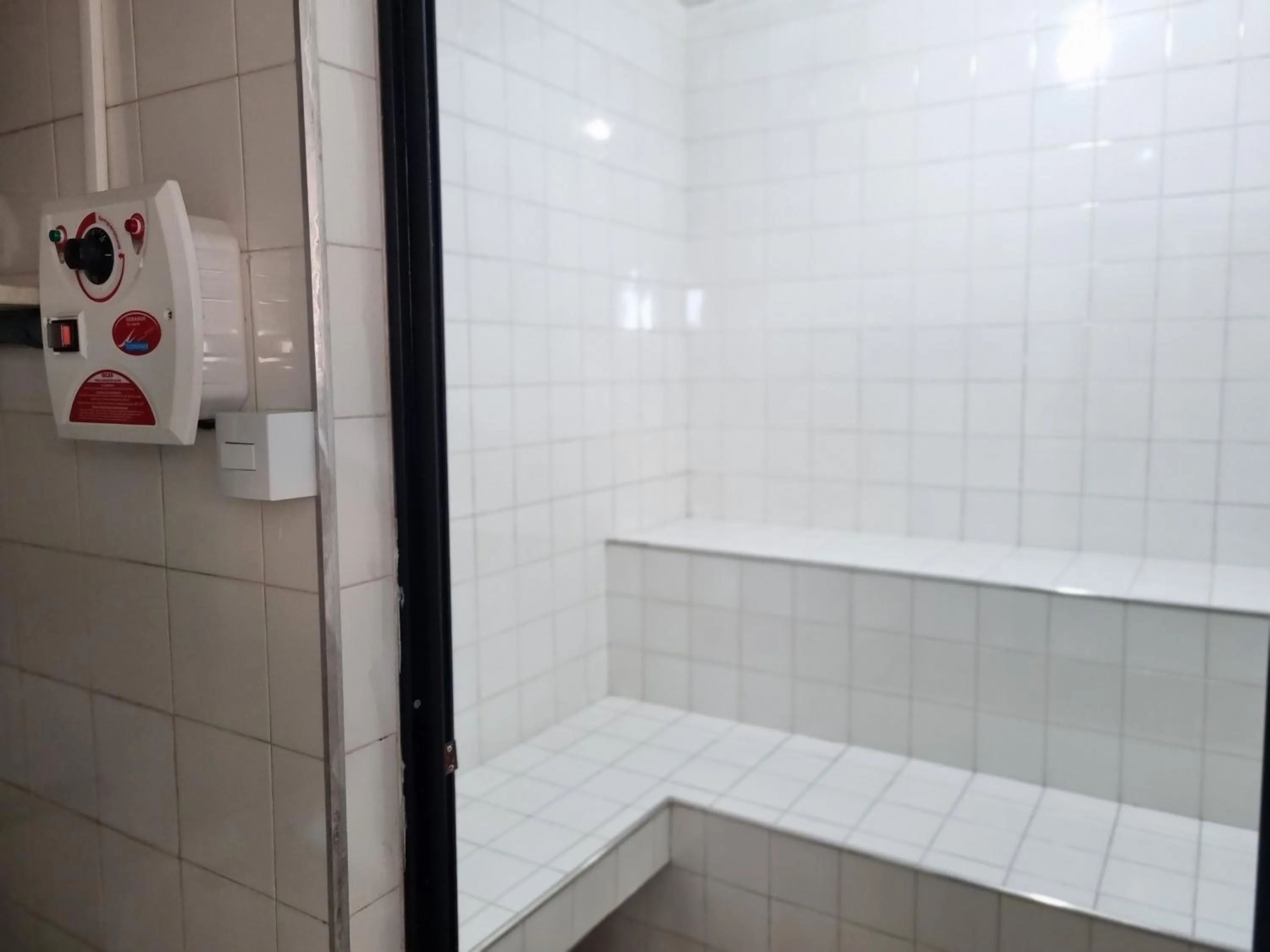 Steam room in Lucape Palace Hotel