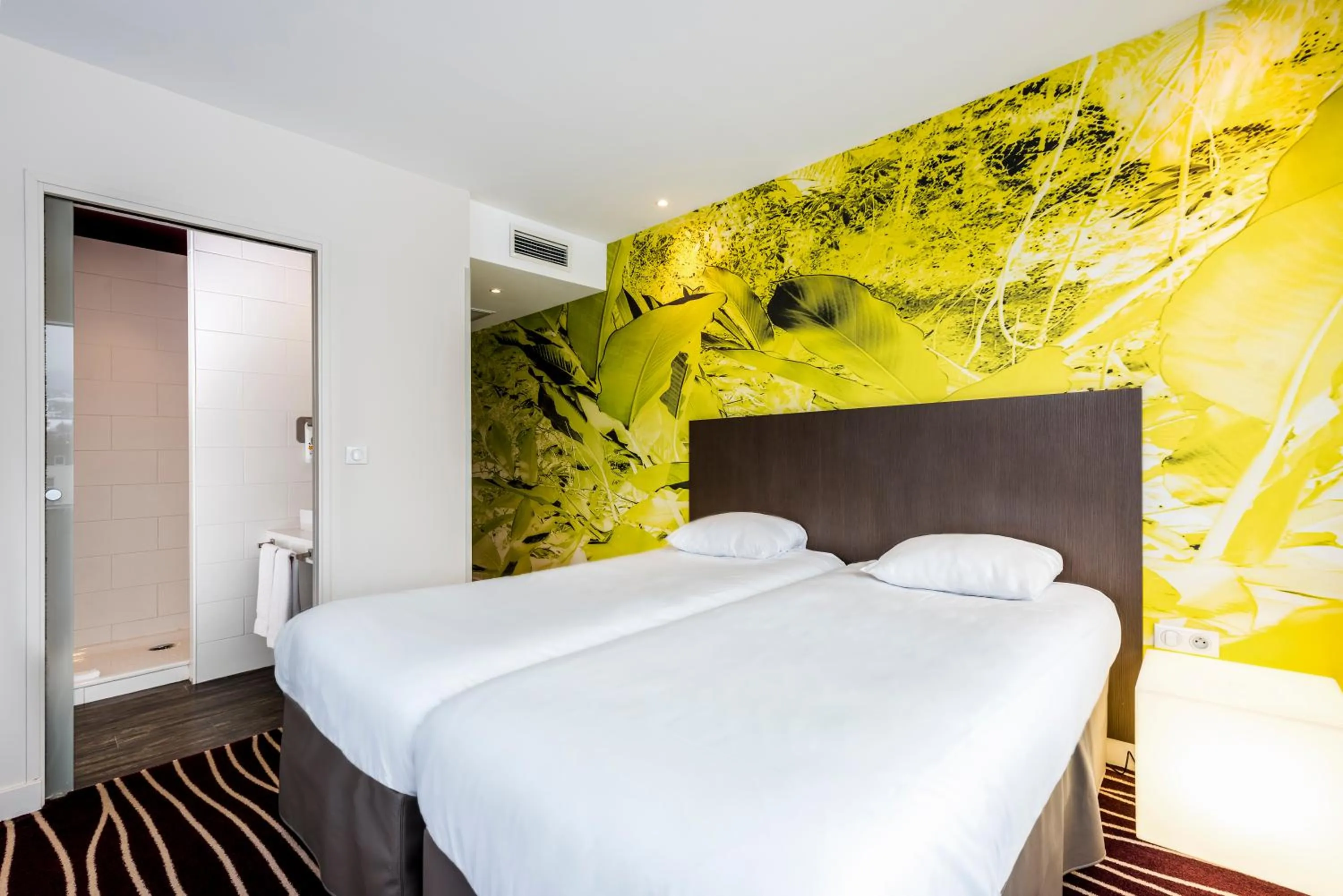 Photo of the whole room, Bed in ibis Styles Saint Julien en Genevois Vitam