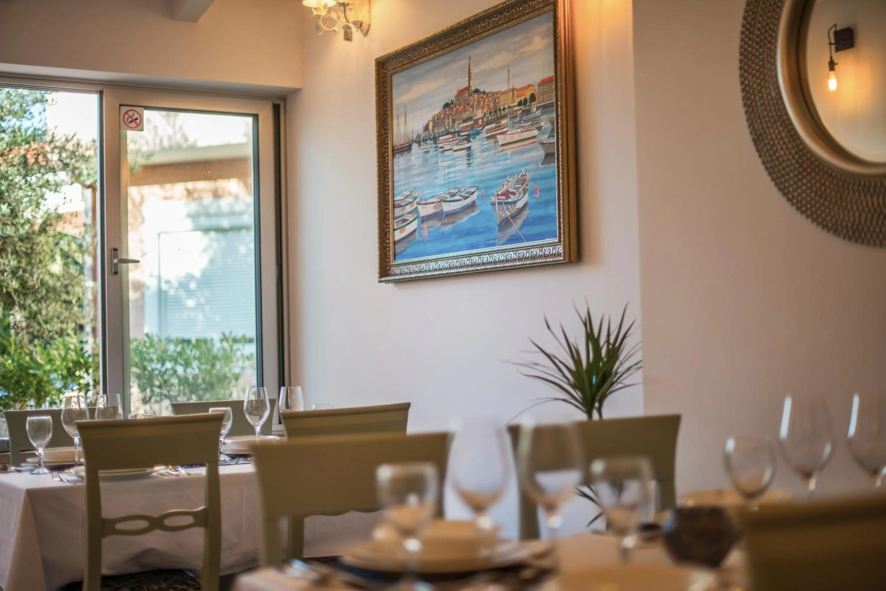 Restaurant/places to eat in Hotel Boutique Natka