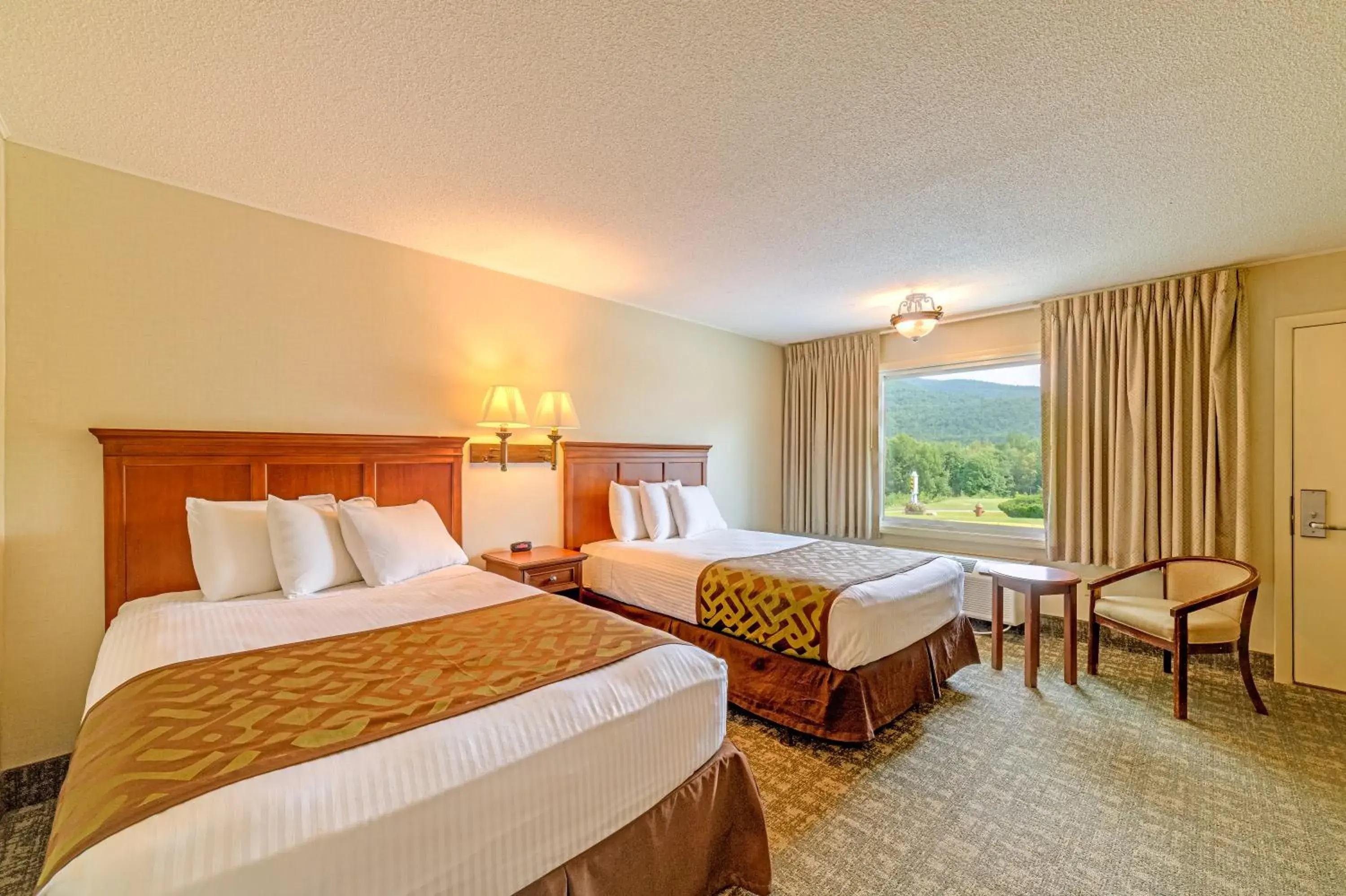 Double Room with Two Double Beds - Non-Smoking in Town & Country Inn & Resort Double Room with Two Double Beds - Non-Smoking in Town & Country Inn & Resort