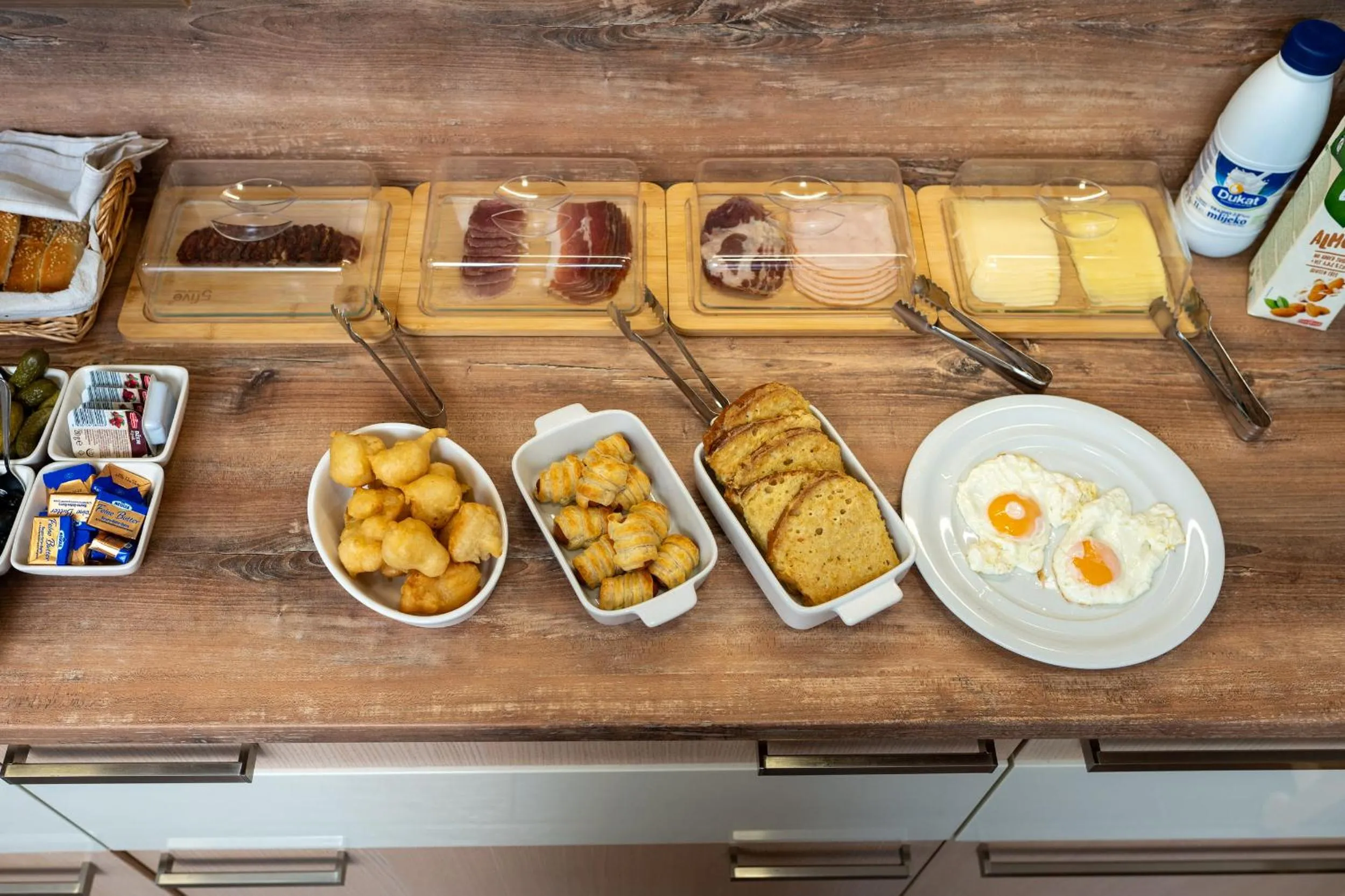 Food and drinks in B&B Apartments Burić Plitvice Lakes