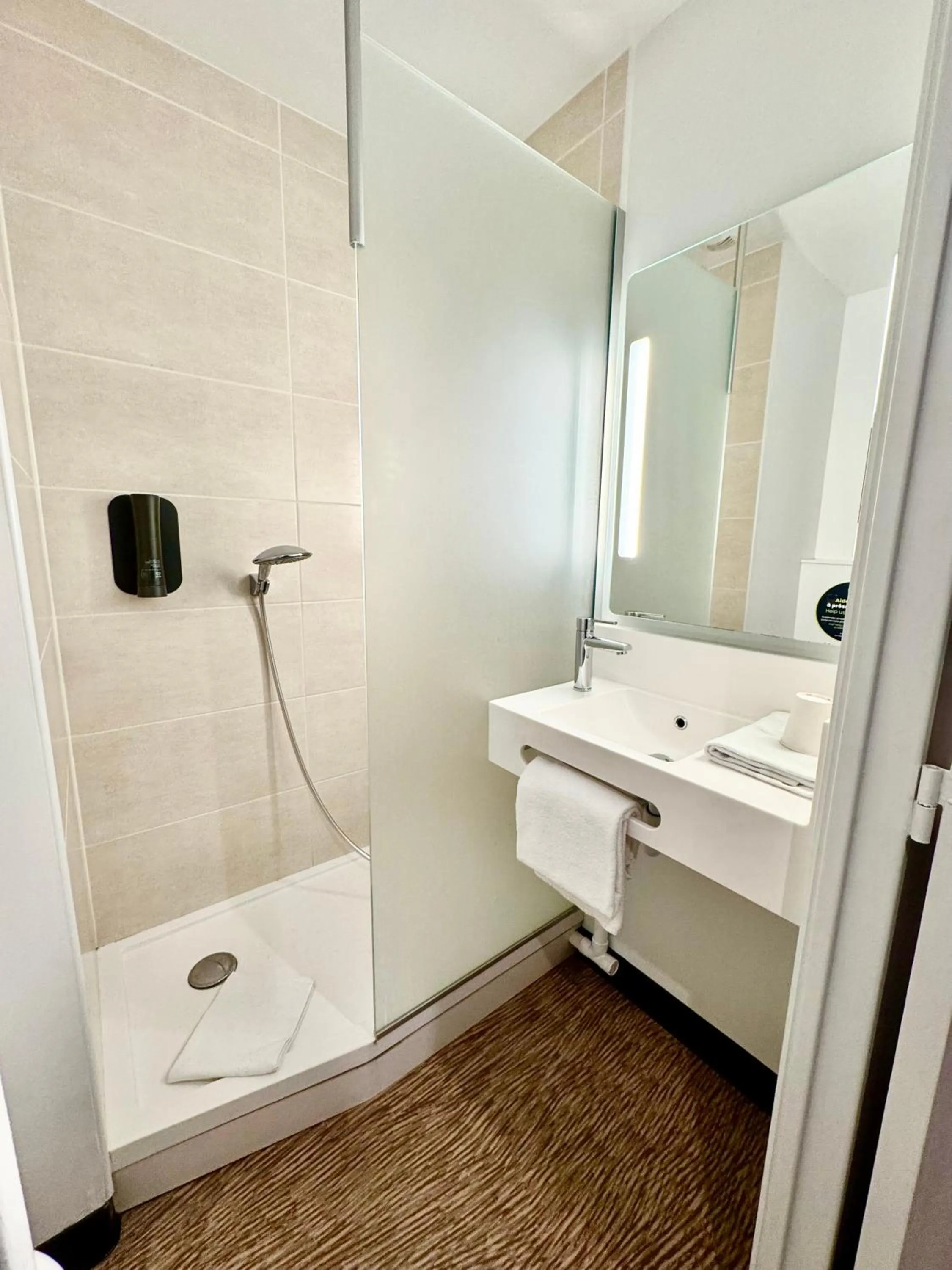 Shower in B&B HOTEL Lille Centre Grand Palais