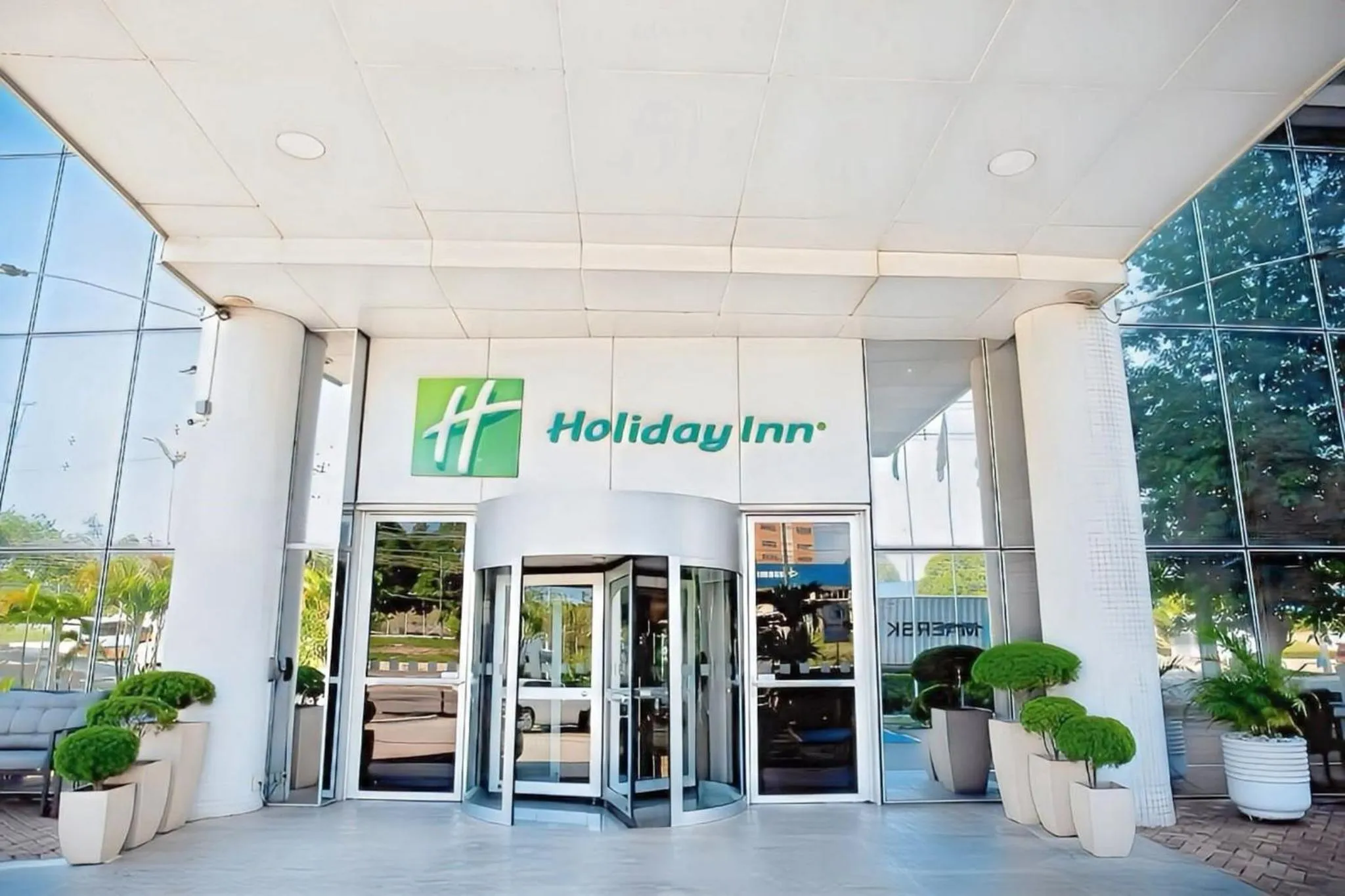 Property building in Holiday Inn Manaus by IHG