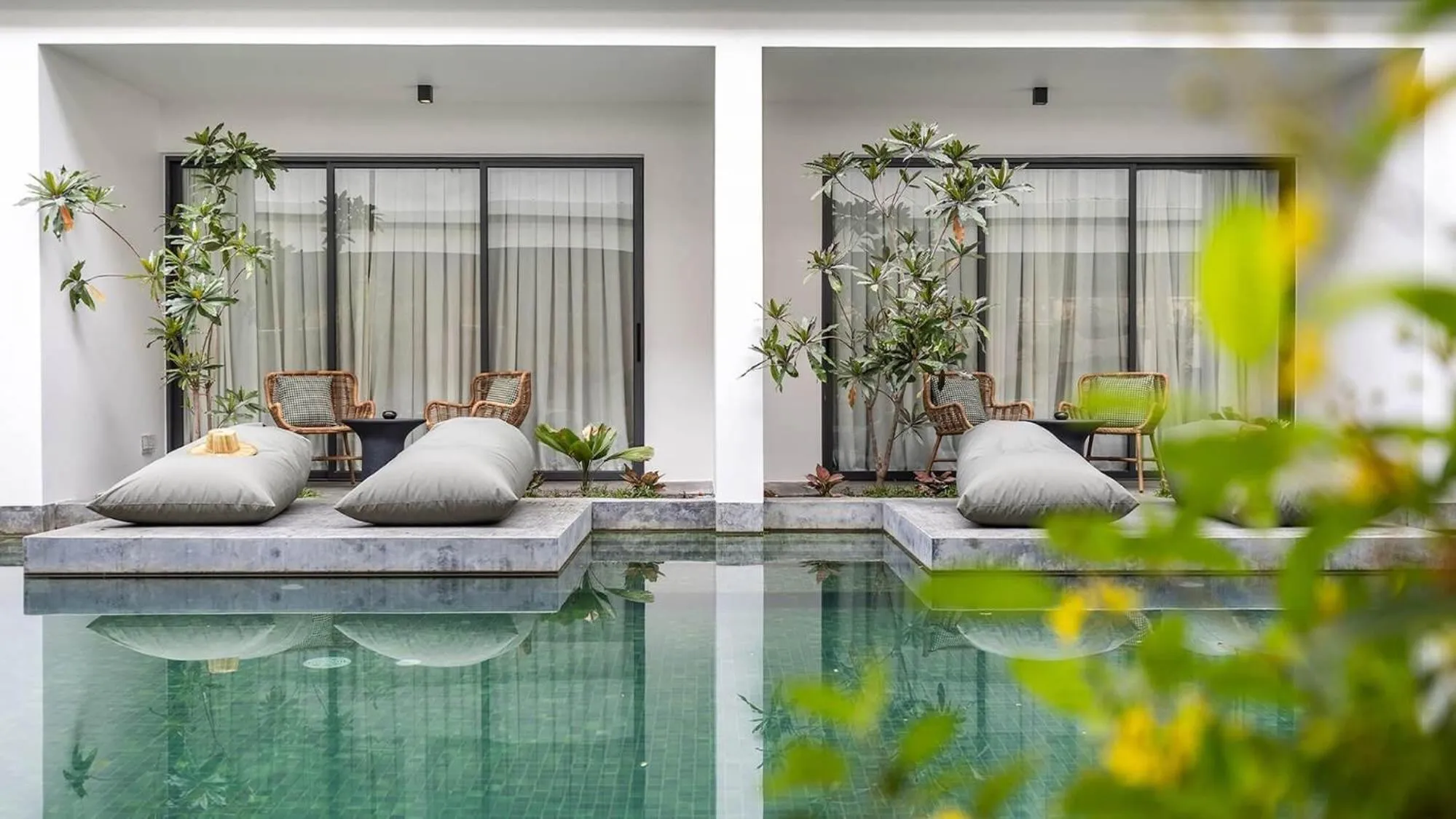 Photo of the whole room in Anjali by Syphon