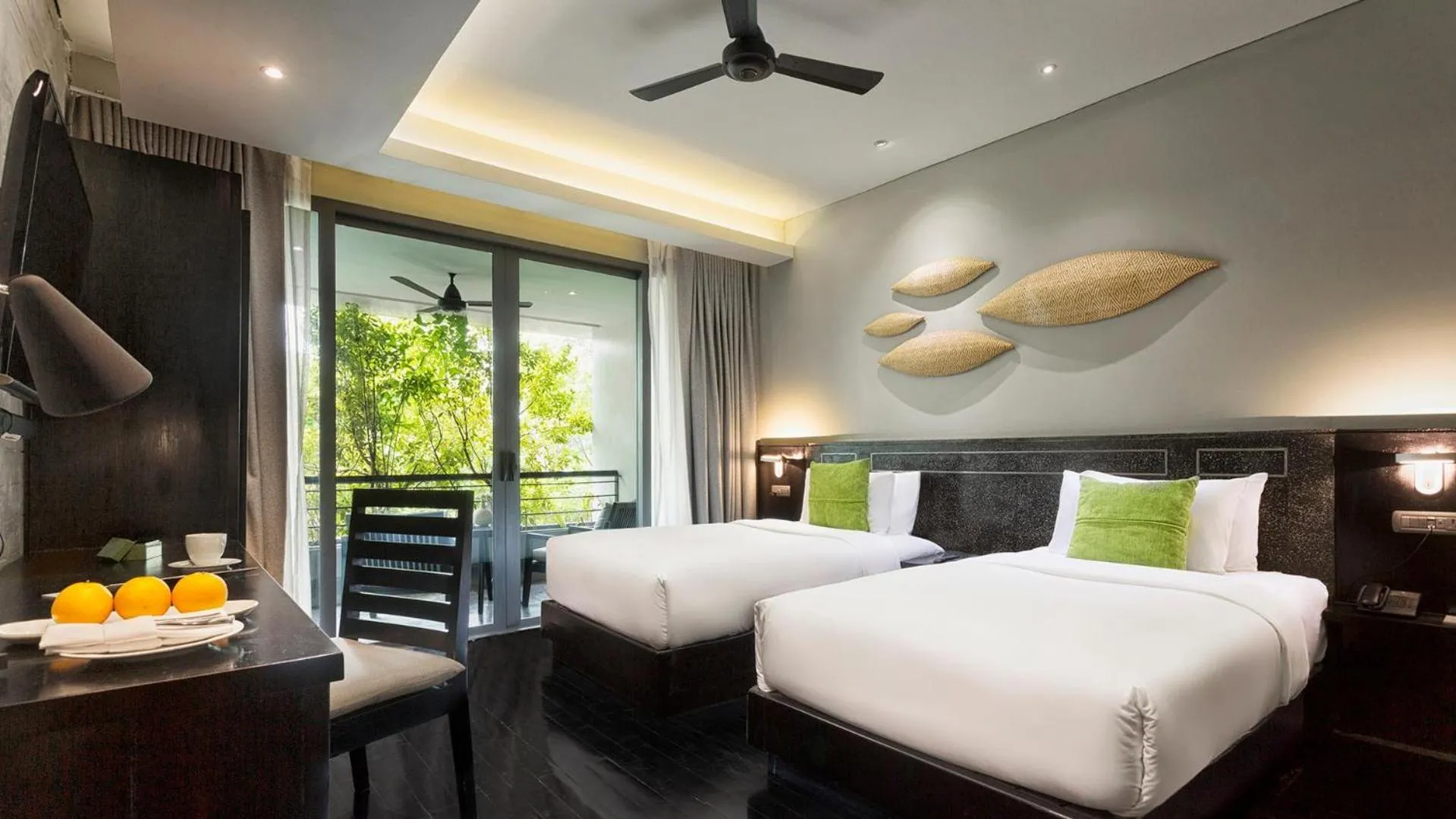 Photo of the whole room, Bed in Anjali by Syphon