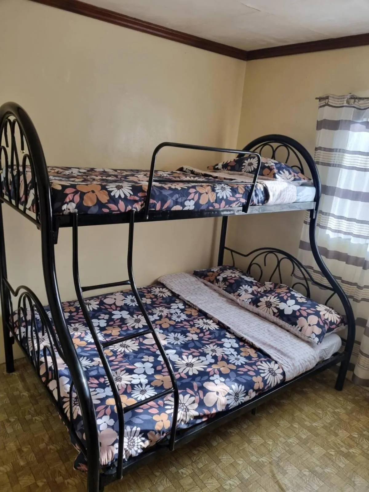 Bed in Aikaterinis