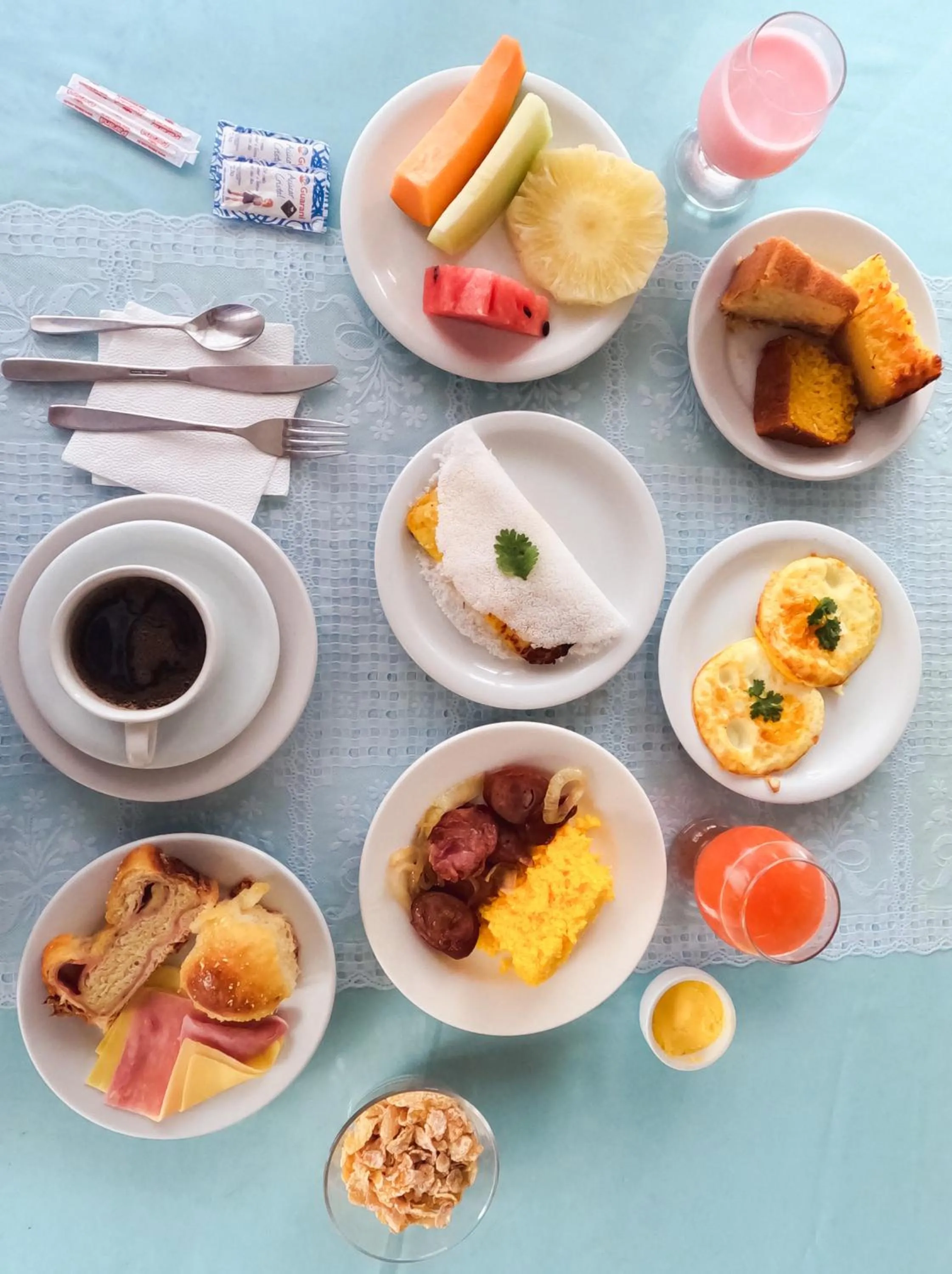 Breakfast in Brisamar Hotel Pousada